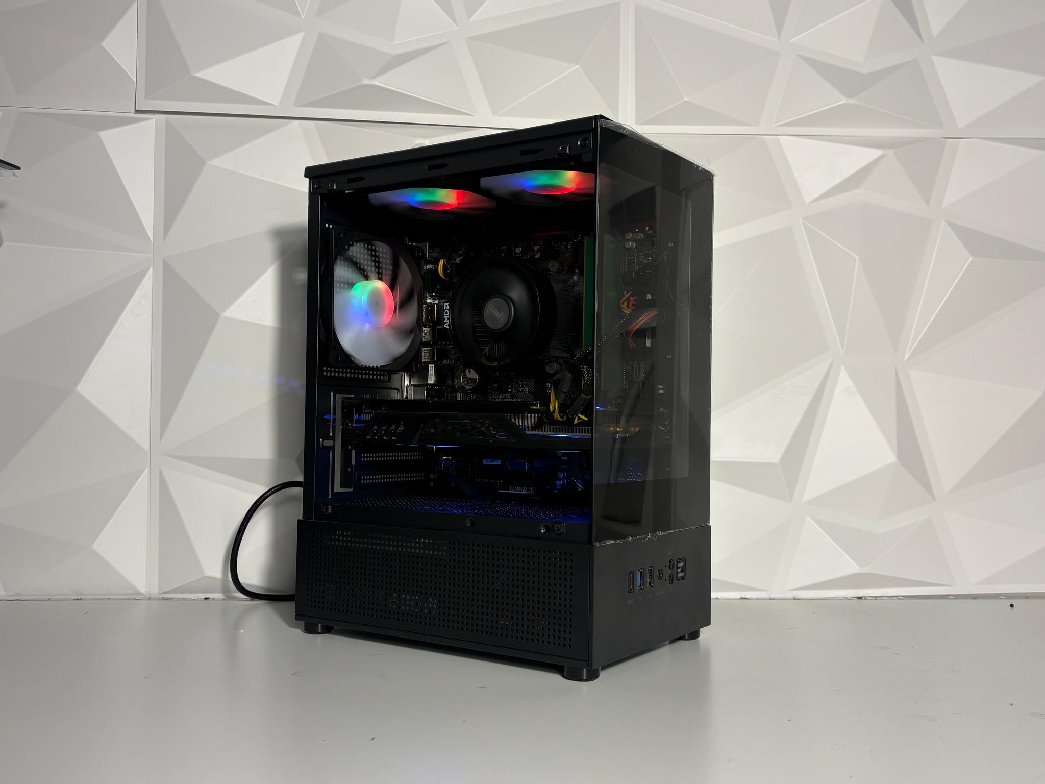 Crimson Valley Lite - AMD Ryzen 5 2400G, RX 580 8GB, 16GB DDR4, 500GB SSD