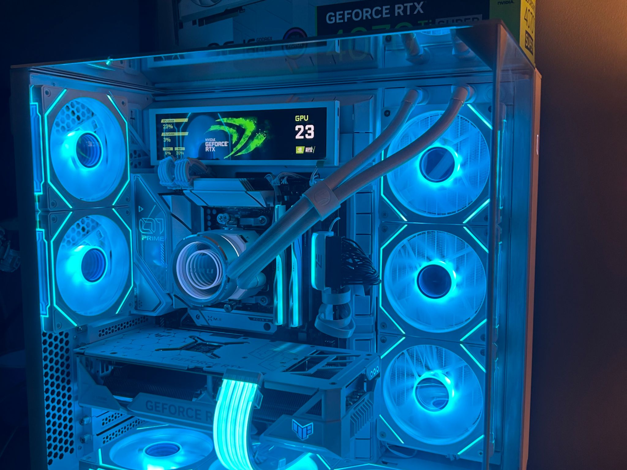 PCケース(自作PC用) 4070ti SUPER all white build 4070 ti super, 7900x, 32GB ram, 2TB Nvme, lian li all white pc