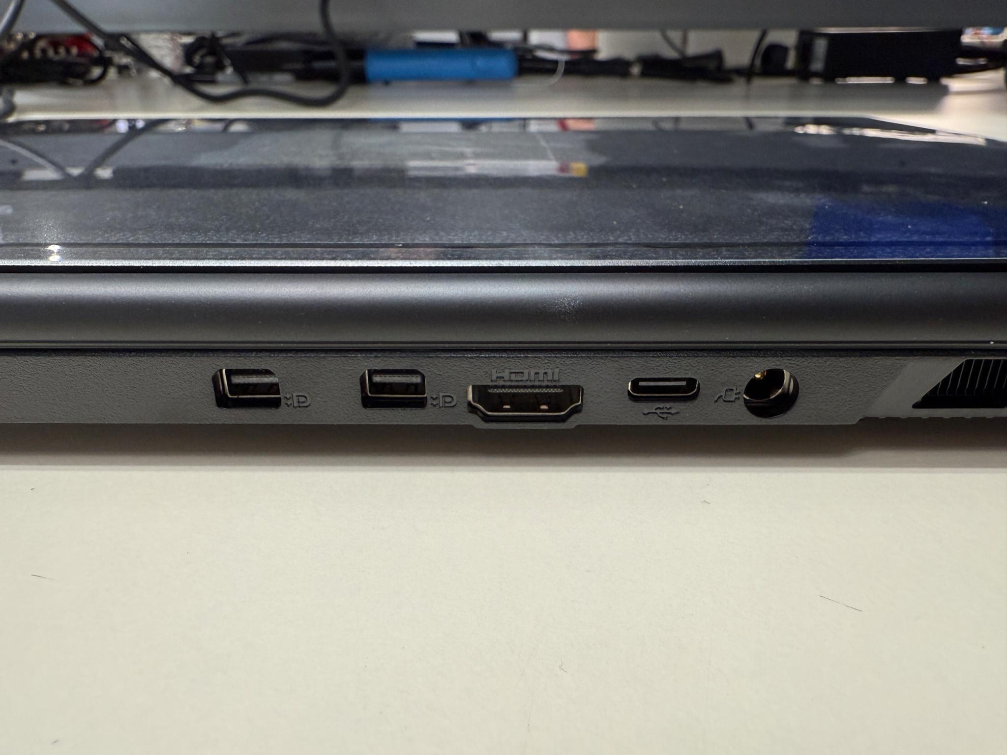 Eluktronics MB-15, i7-8750H, GTX 1050Ti, 16GB RAM, 144HZ