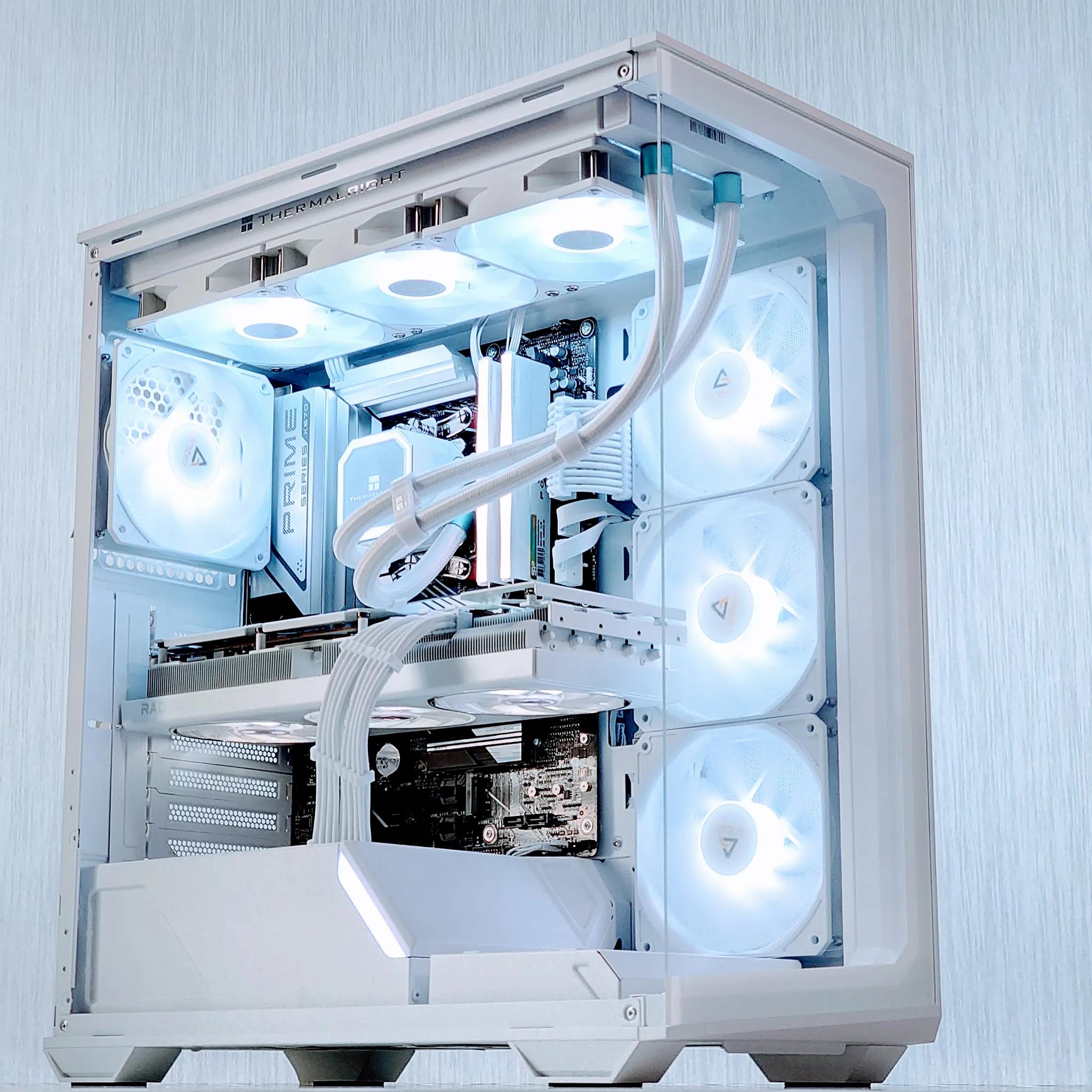 🧊❄️Icy Frost  Gaming PC🌬️AMD RX 7800 XT 16GB❄️AMD Ryzen 7 7700❄️32GB DDR5❄️1TB NVME
