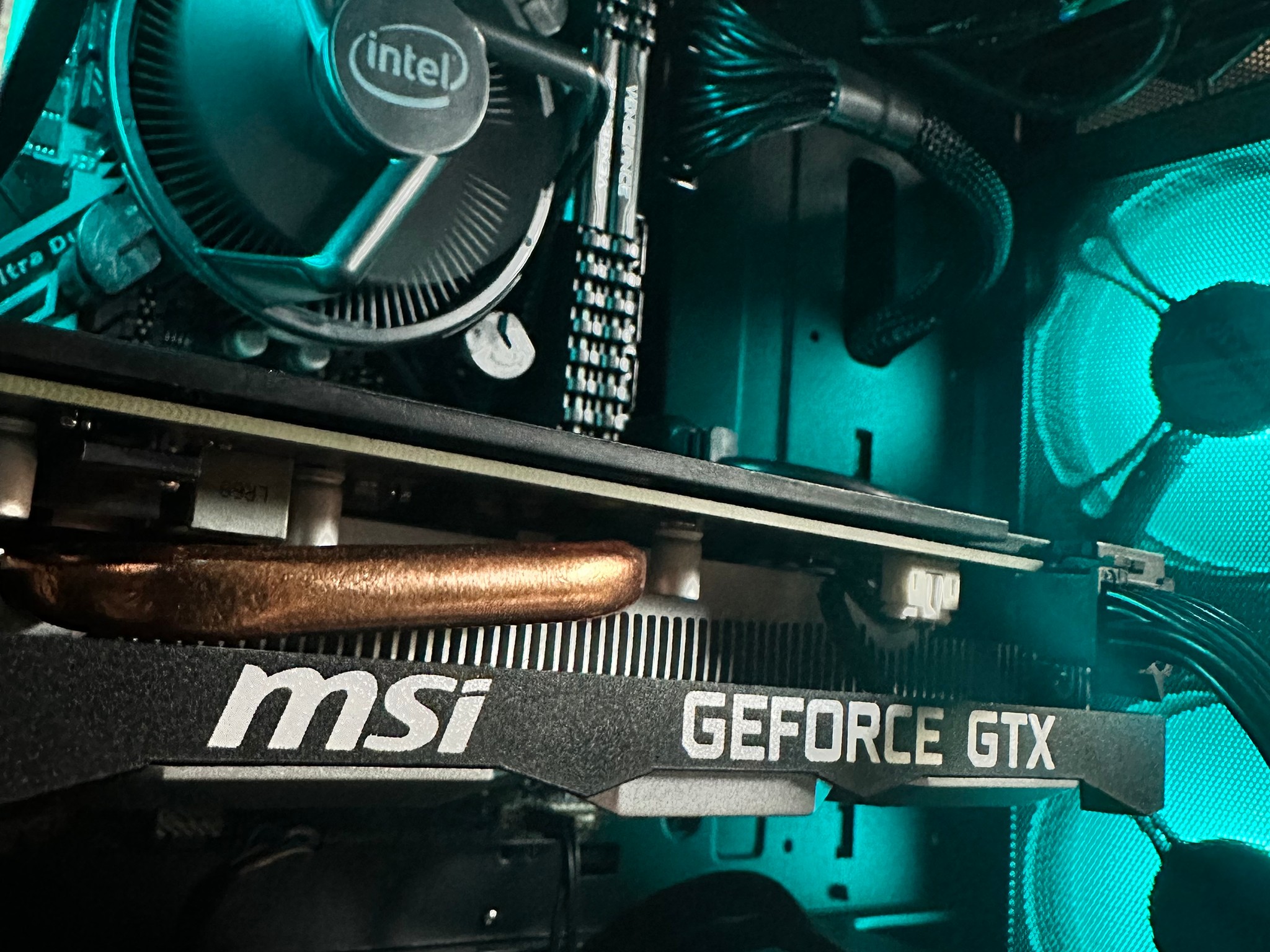 Intel i5 // GTX 1660 Super Gaming Pc