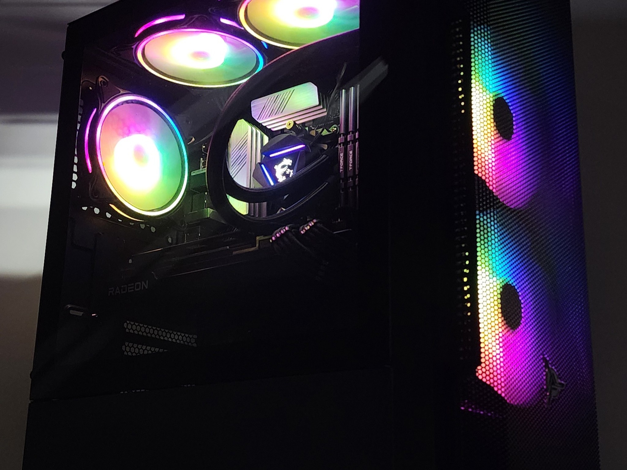 Gaming PC Ryzen 7 5700X3D 32GB RAM 1TB SSD RX 7800 XT 16GB Windows 11 Computer