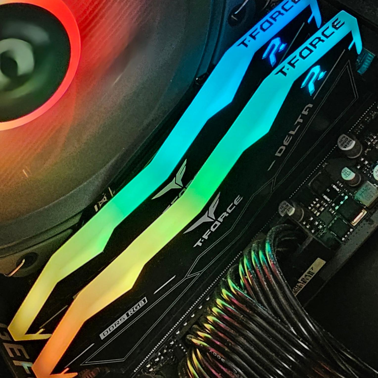 32GB DDR5 (2x16GB) RGB CL38 6000MHz T-FORCE DELTA R