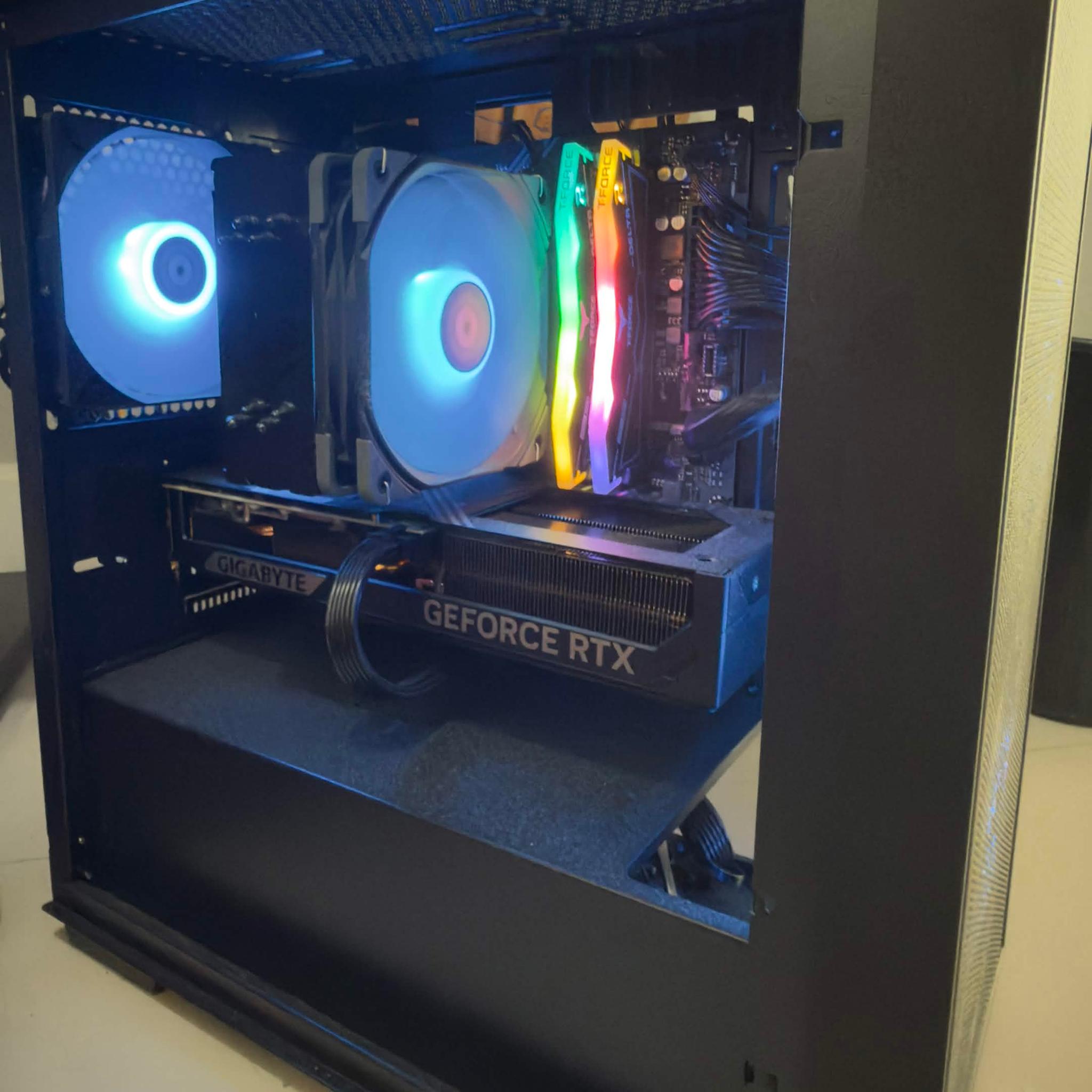 RTX 5070 Gaming PC | i7-14700F | 32GB DDR5-6000 | 2TB SSD