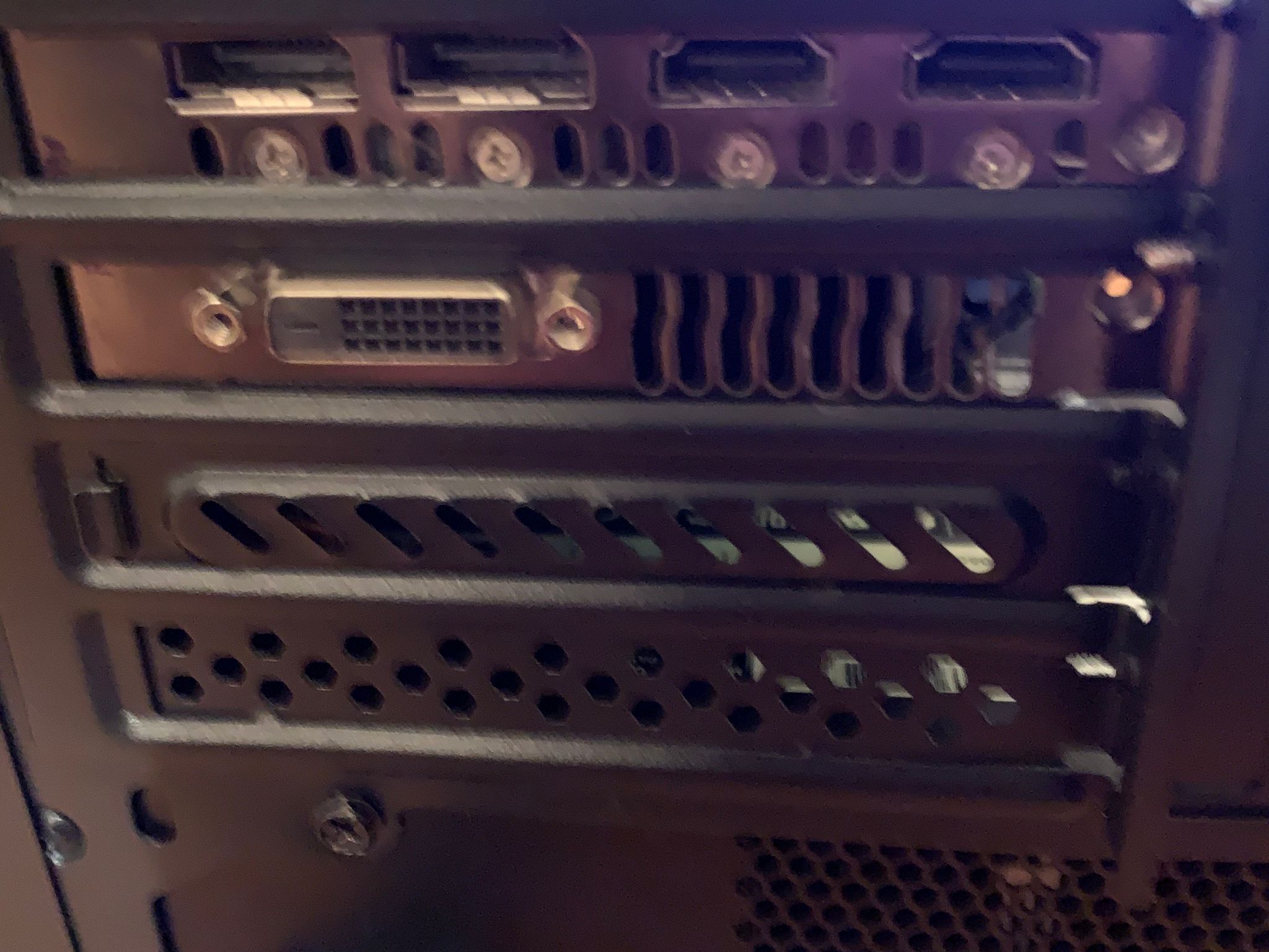 i5 7500 RX 480 8GB BUDGET 1080p GAMING PC 16GB RAM 500GB SSD RGB WINDOWS 10