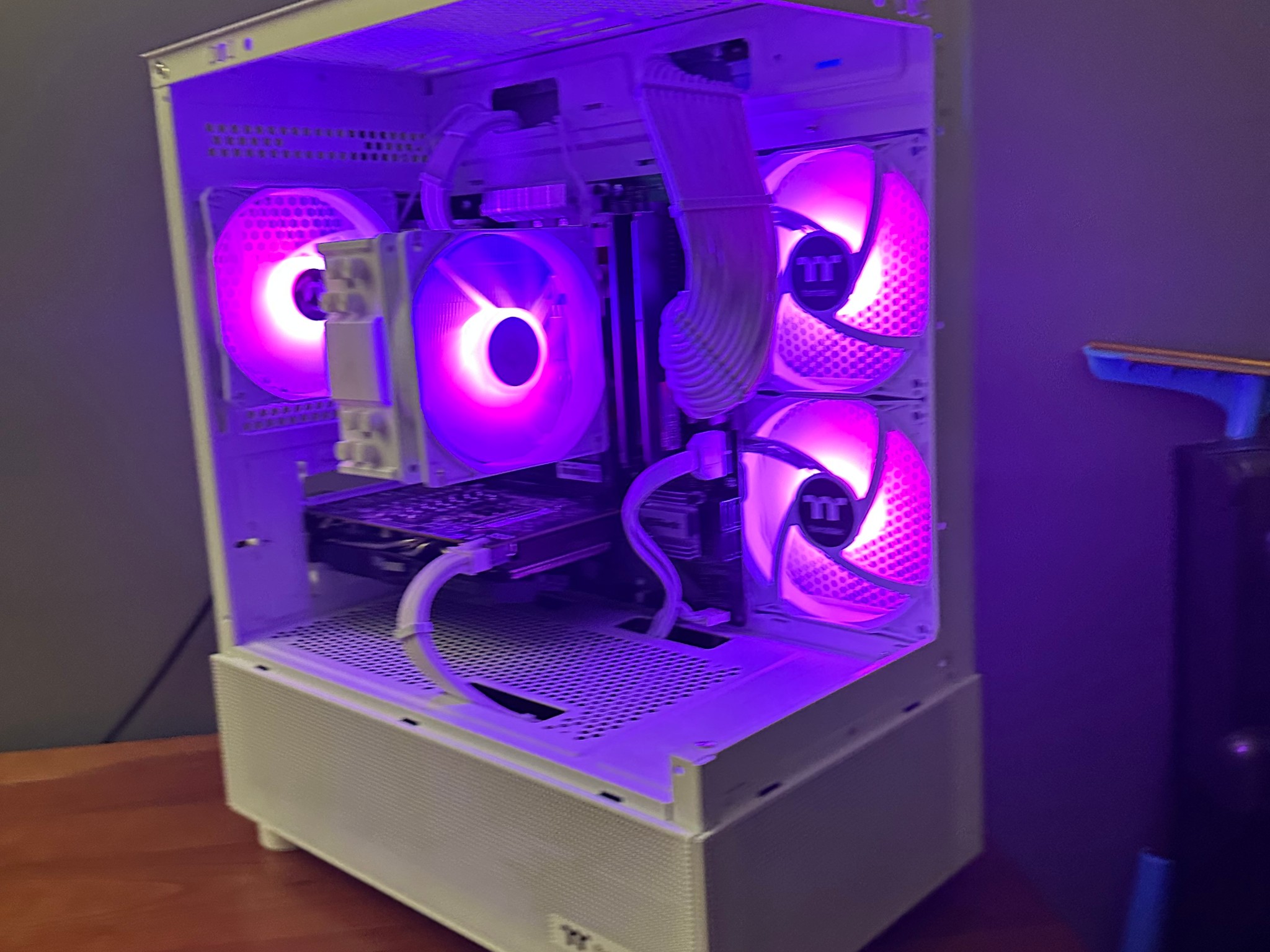 ❄️Snow White 1080p Gaming PC for Competitive Gaming 🎮❄️