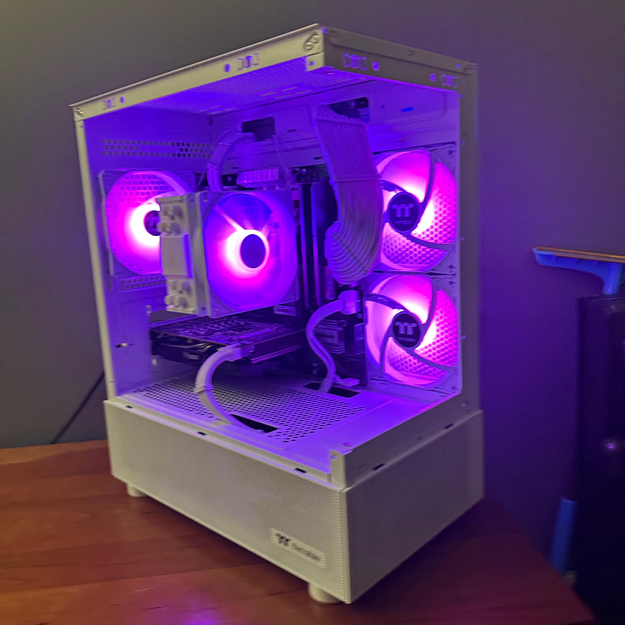 ❄️Snow White 1080p Gaming PC for Competitive Gaming 🎮❄️