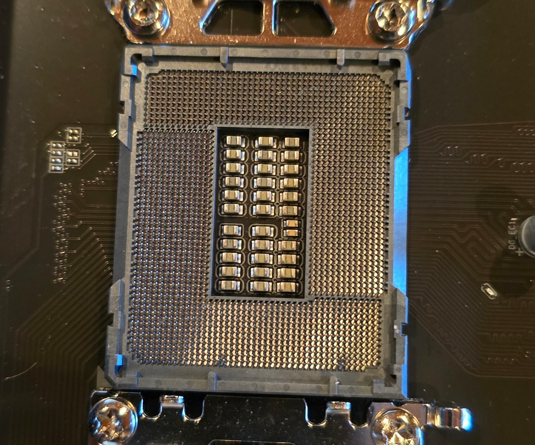 GIGABYTE Z790 EAGLE AX - Image 3