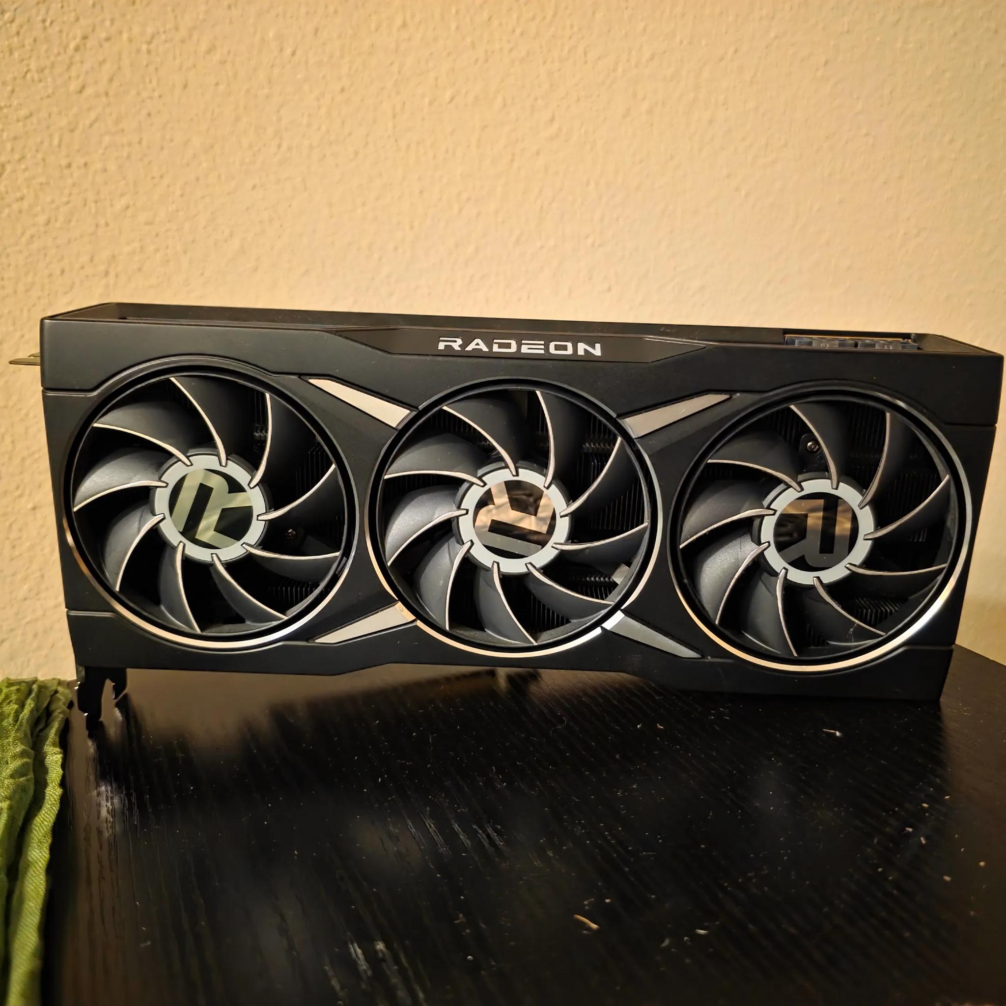 AMD 6950 XT FE