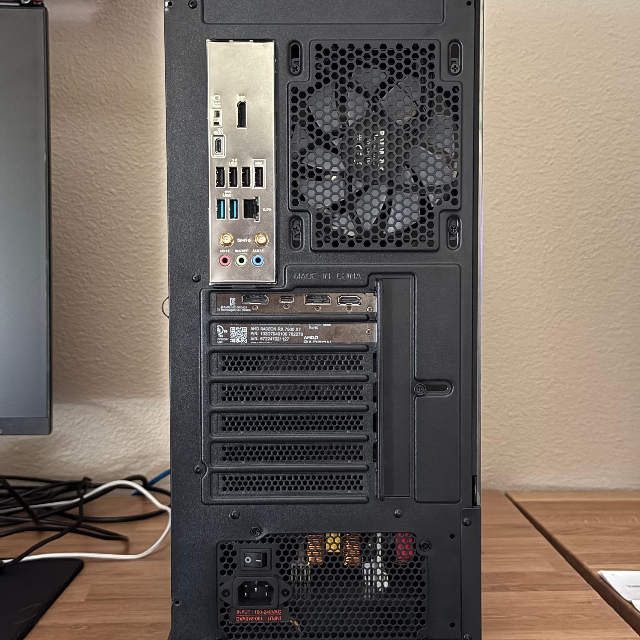 RX 7900 XT | RYZEN 9700X | 32GB 6000CL30 | 2TB NVME | WIFI