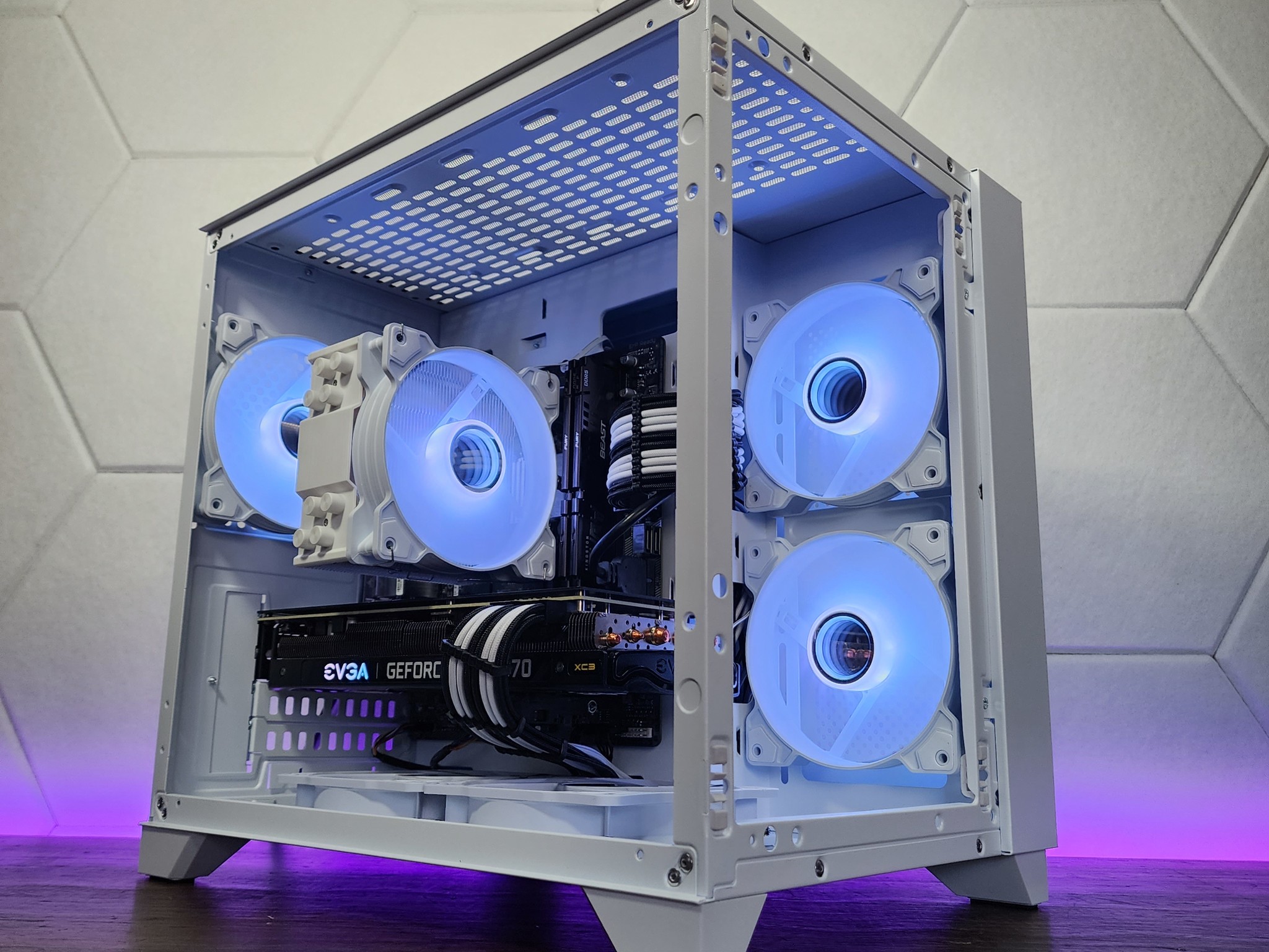 🤍💙 RTX 3070 // Core i5 12400F // 16GB 4800MHz DDR5 // 1TB NVMe Gen 4