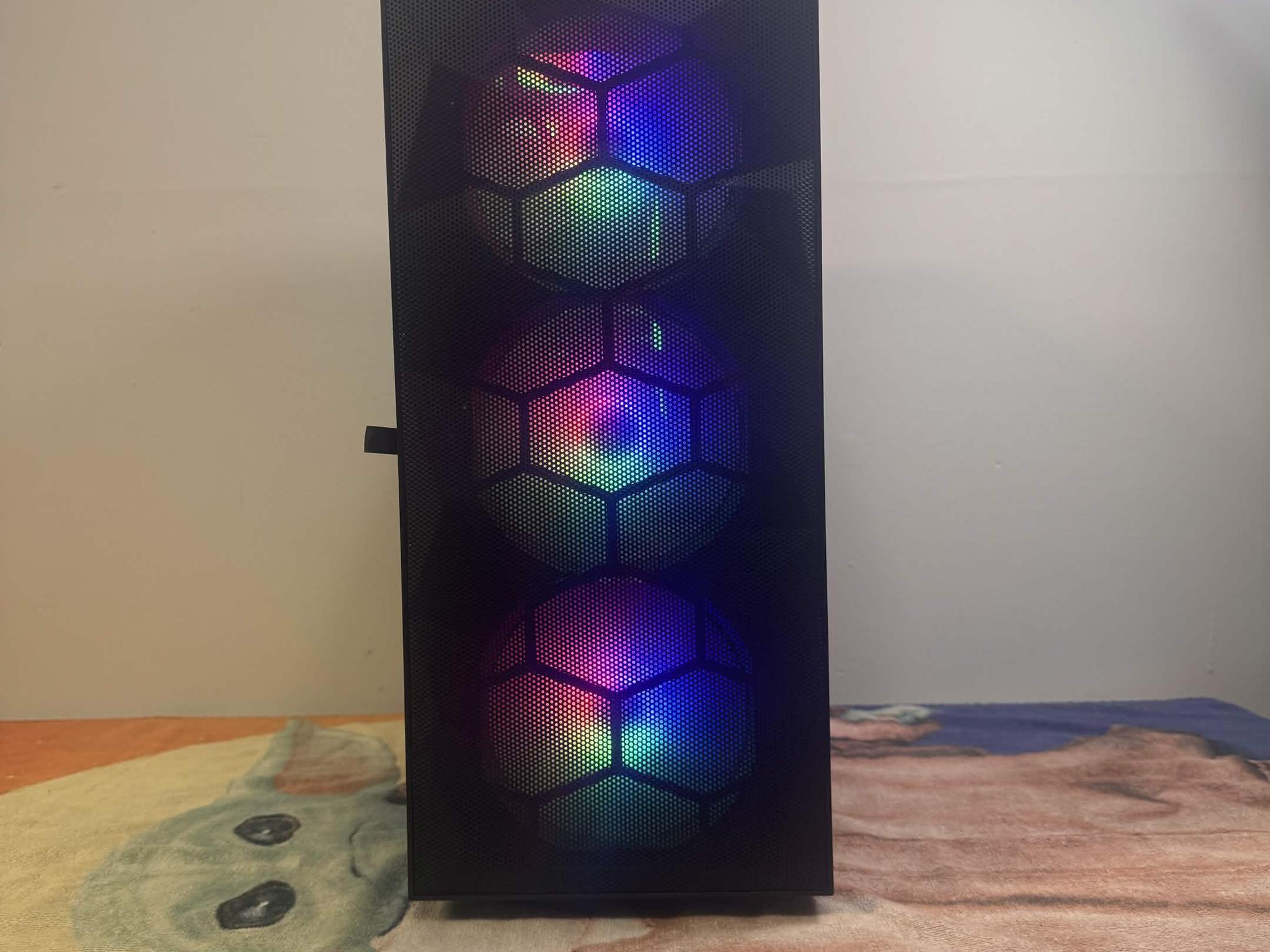 Custom Gaming PC – Ryzen 5 7600x / ASRock 9060xt Dual Fan / 32GB RAM