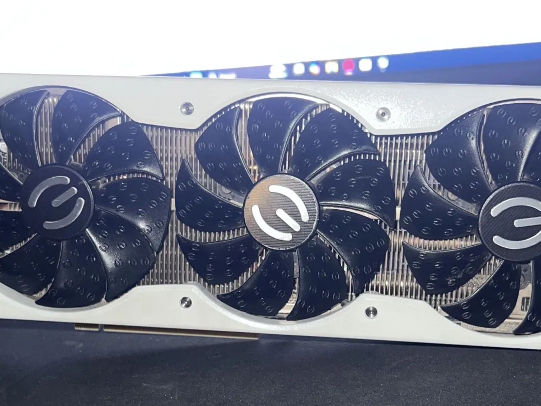 White EVGA GeForce RTX 3070 FTW3 ULTRA 8GB GDDR6