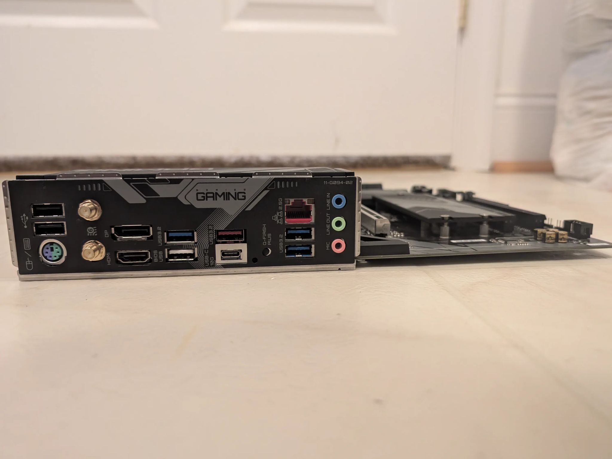 GIGABYTE B650 Gaming X AX V2 (AM5, DDR5) PLEASE READ DESC