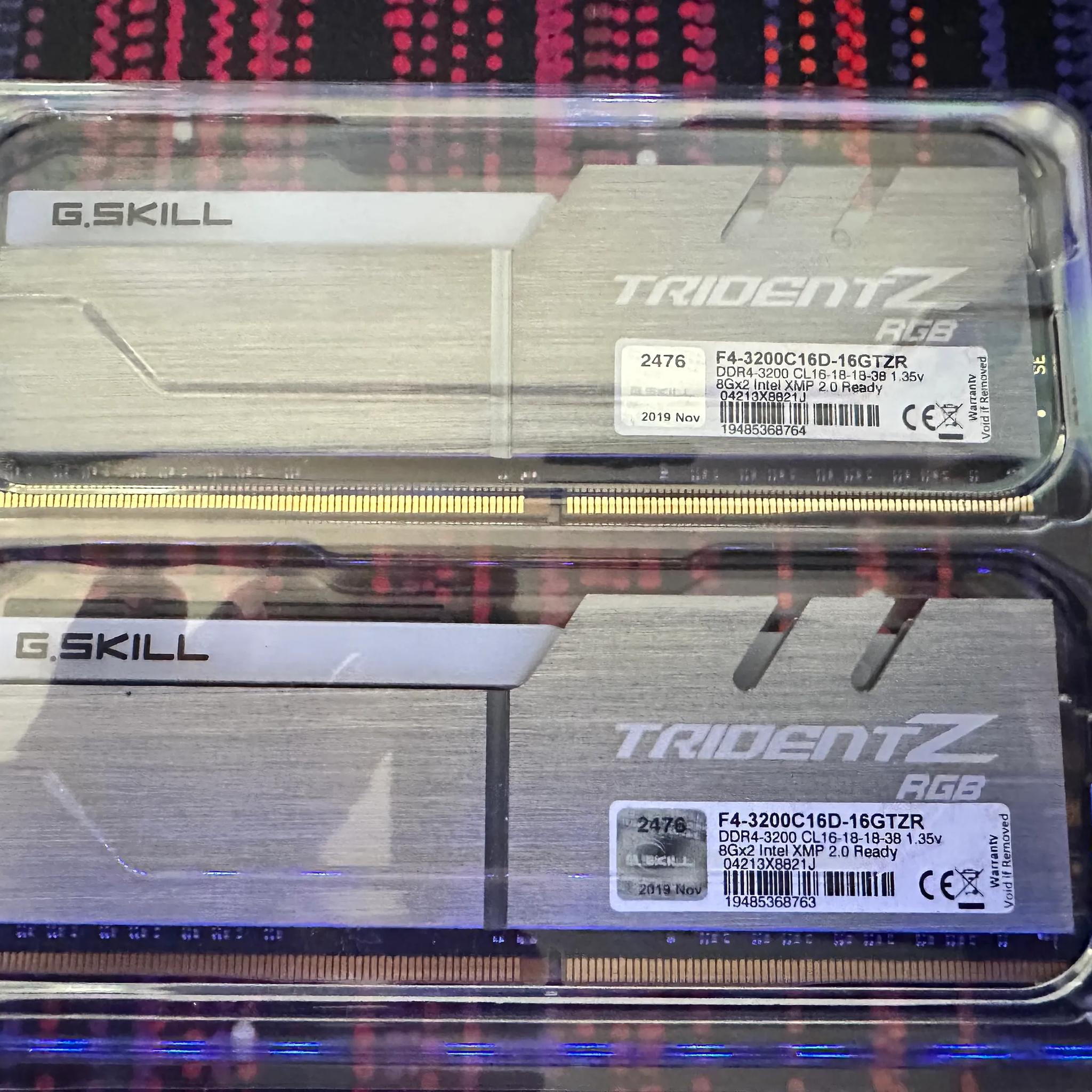 TridentZ RGB 3200C16