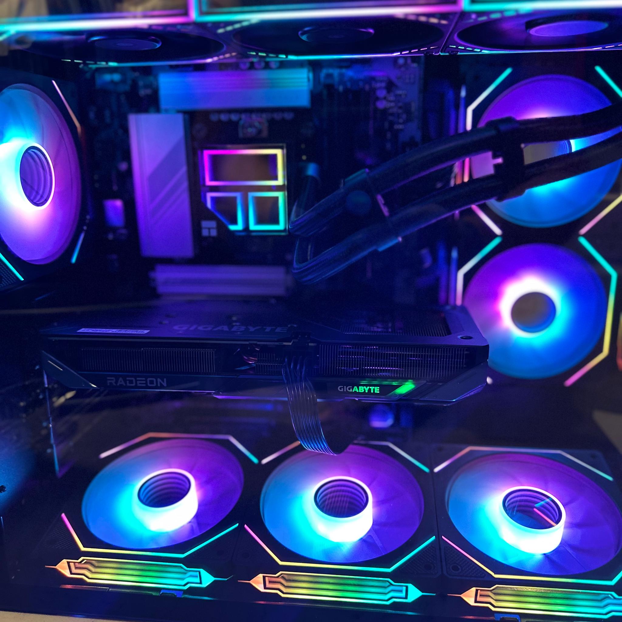 Intel Core Ultra 5 250K Plus - RX 9060 XT 16GB - Mid Tower Gaming PC, 1TB M.2, 512GB M.2, 4TB SATA