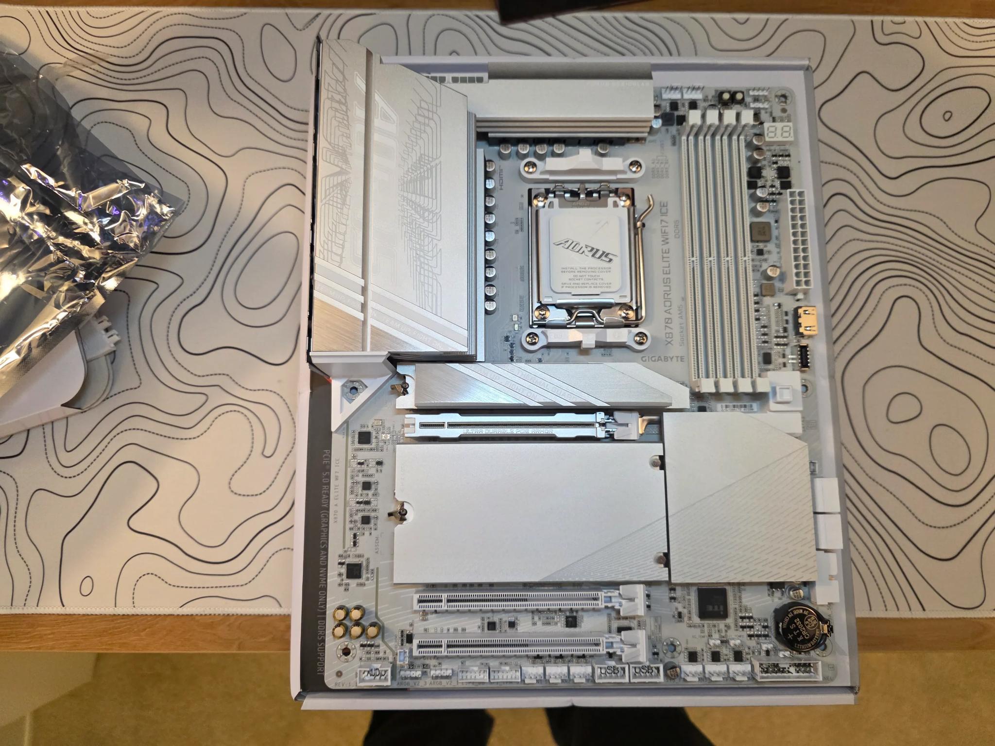 GIGABYTE X870 AORUS Elite WIFI7 ICE AMD AM5 Motherboard, ATX, DDR5, PCIe 5.0, 2.5GbE LAN