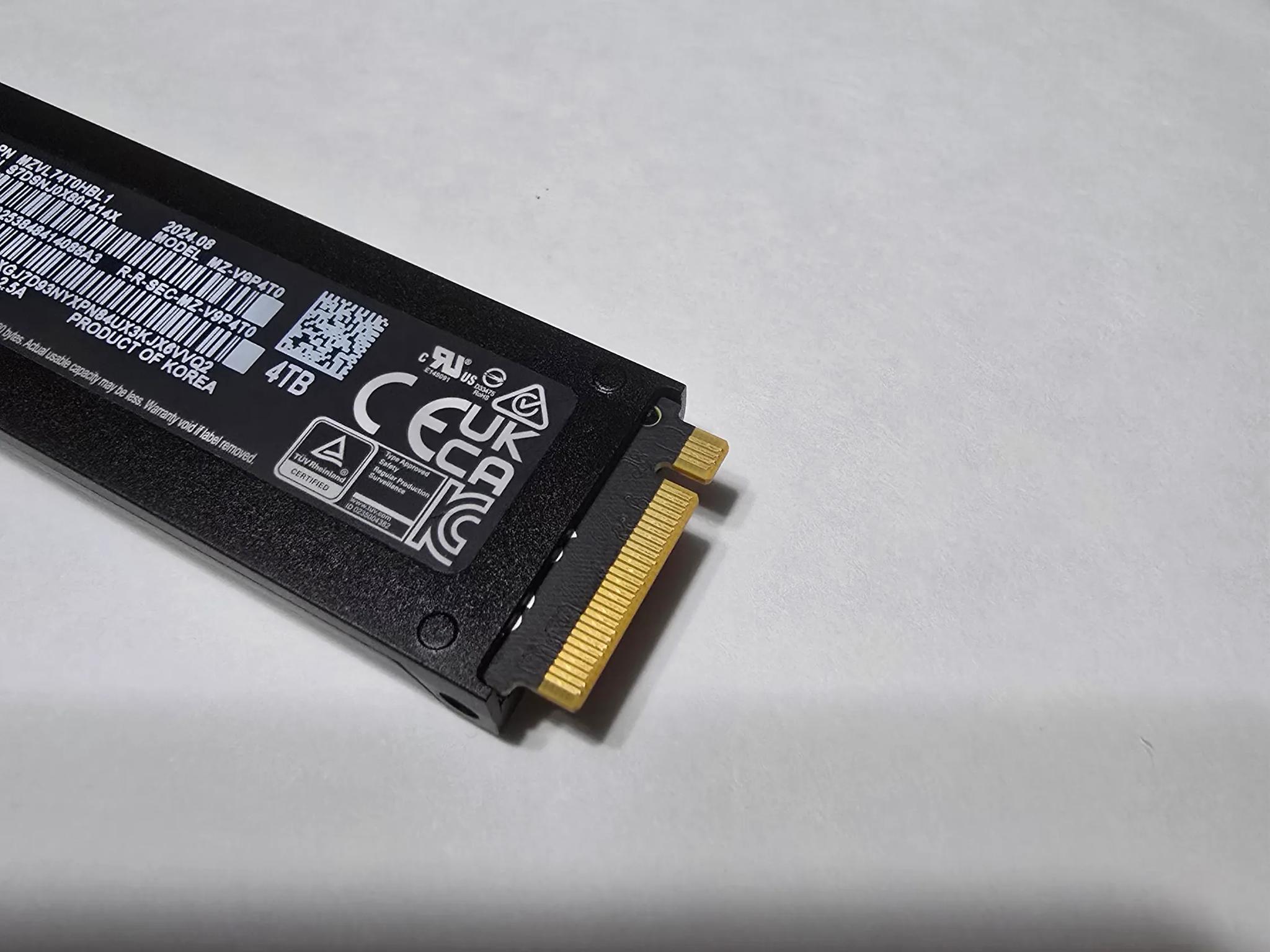 ASRock x870 Riptide, 9800x3D, 4TB 990 Pro Bundle