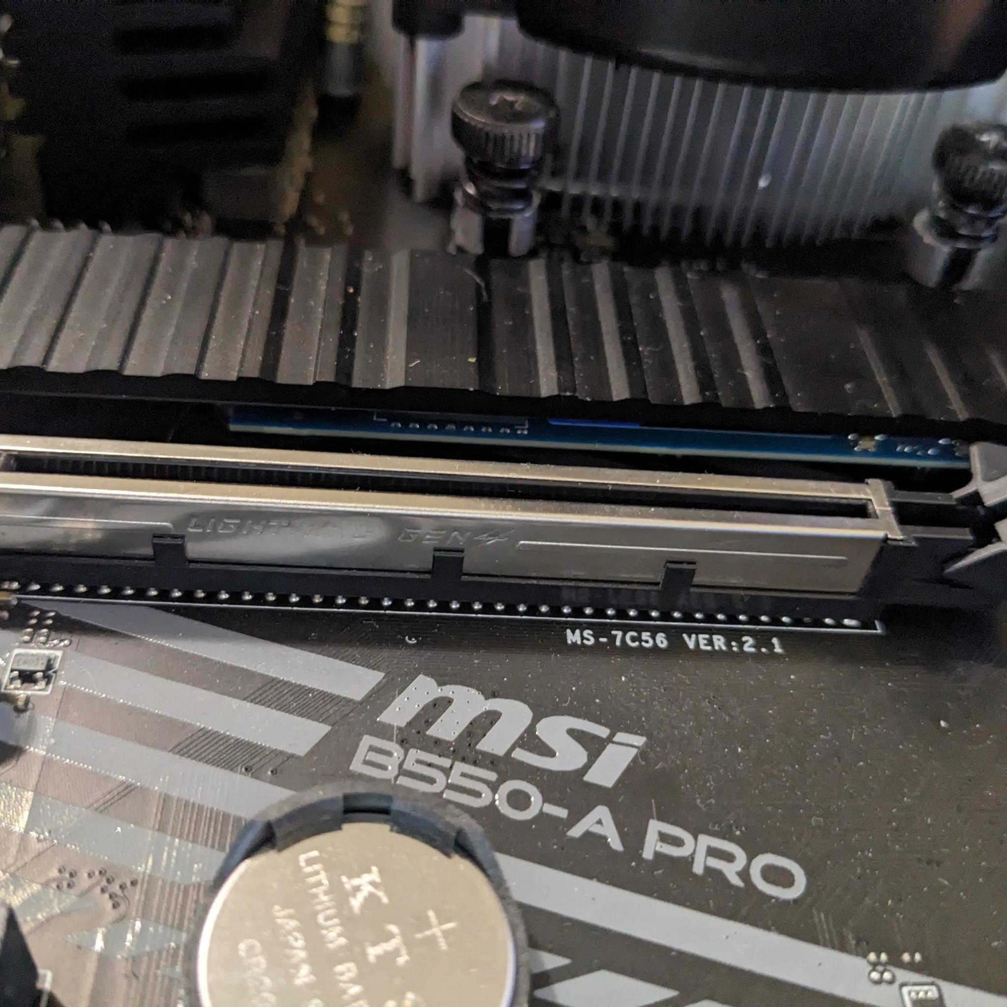 B550 A-Pro |Ryzen 5 5600g| 16gb 3200| 1tb Ssd |