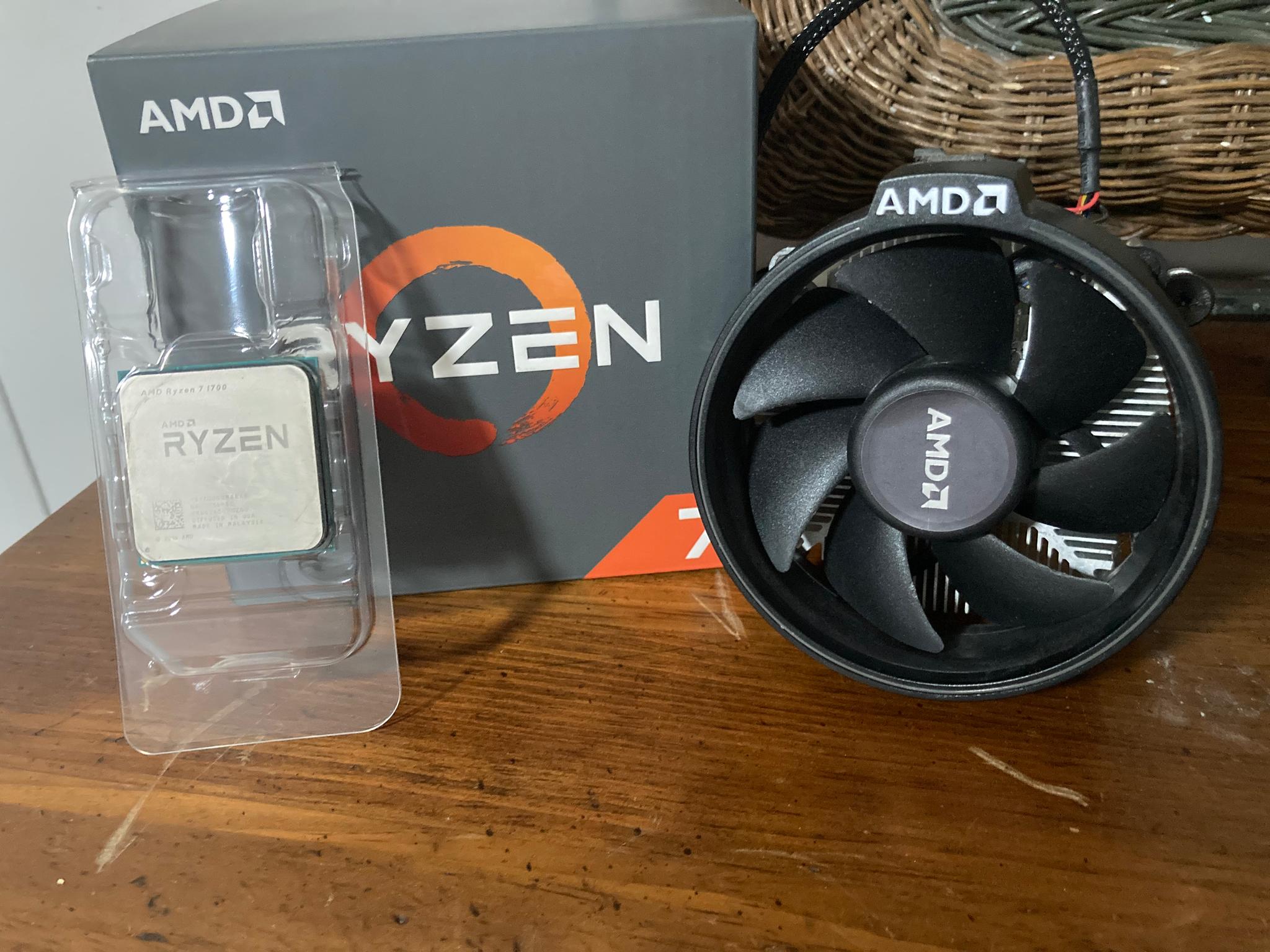 AMD Ryzen 7 1700 8c16t 3Ghz base 3.7Ghz boost