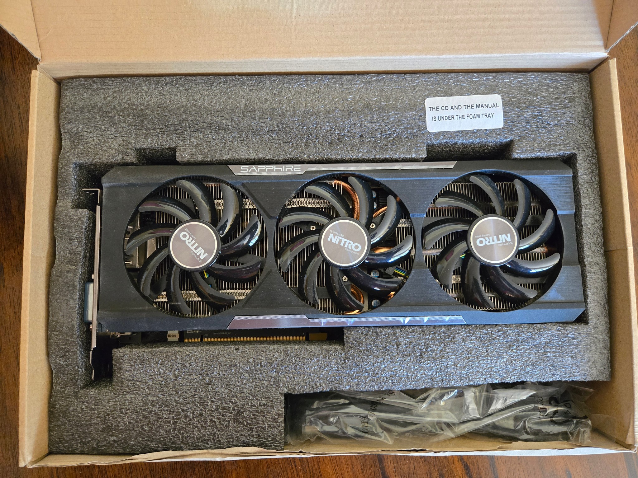 Sapphire NITRO Radeon R9 390 8GB – Open Box / Appears Unused