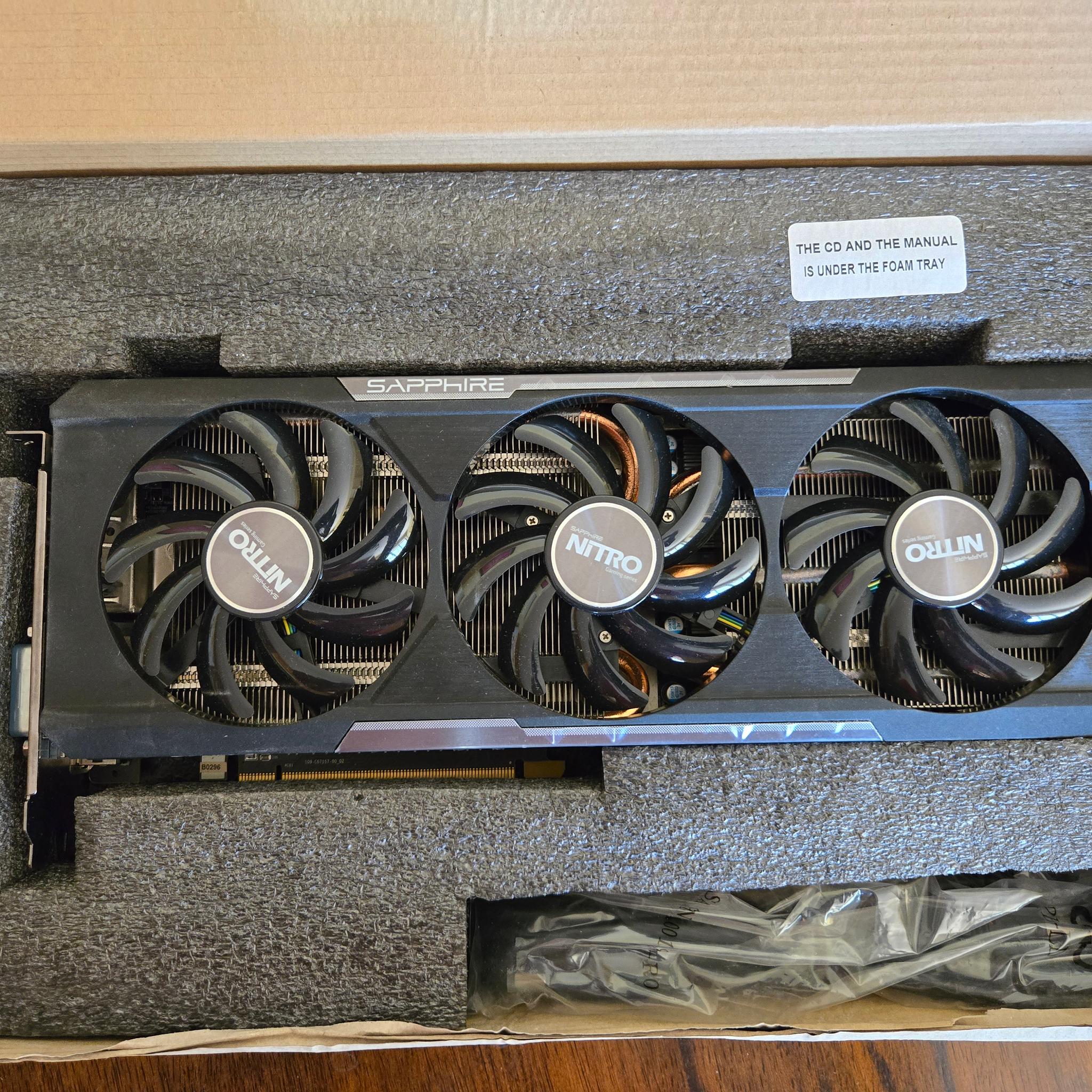 Sapphire NITRO Radeon R9 390 8GB – Open Box / Appears Unused