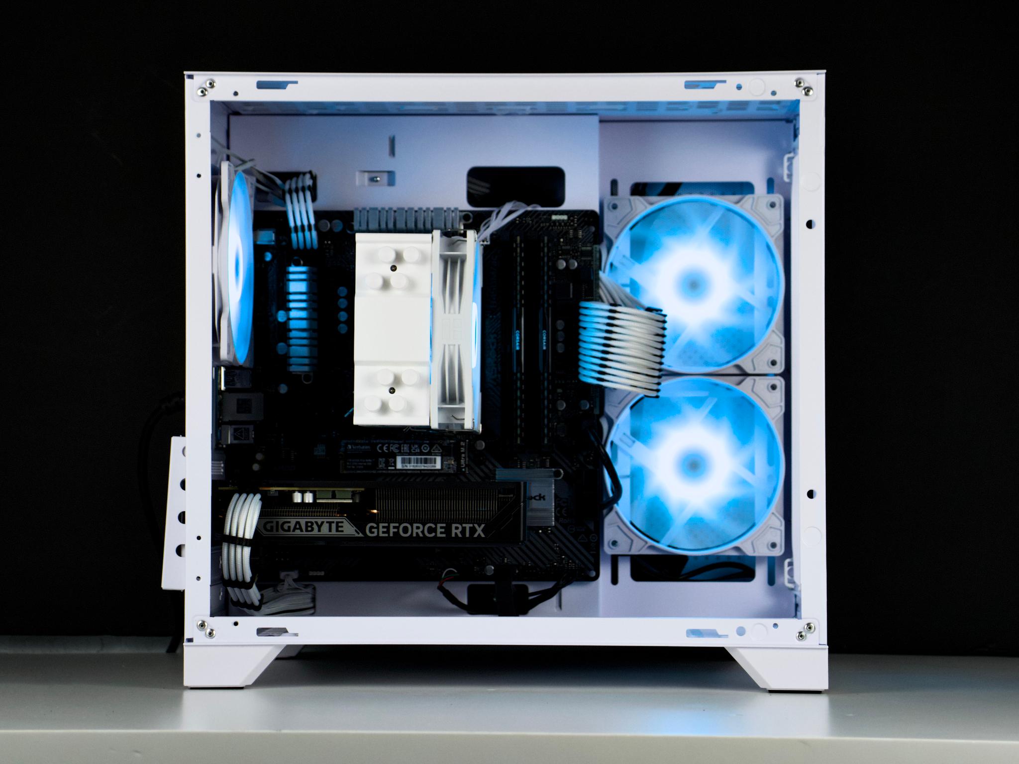 🧊❄️🧊 White Gaming PC – RTX 5060 , Ryzen 5 5600X, 32GB RAM, 1TB SSD - WiFi, BlueTooth 🧊❄️🧊