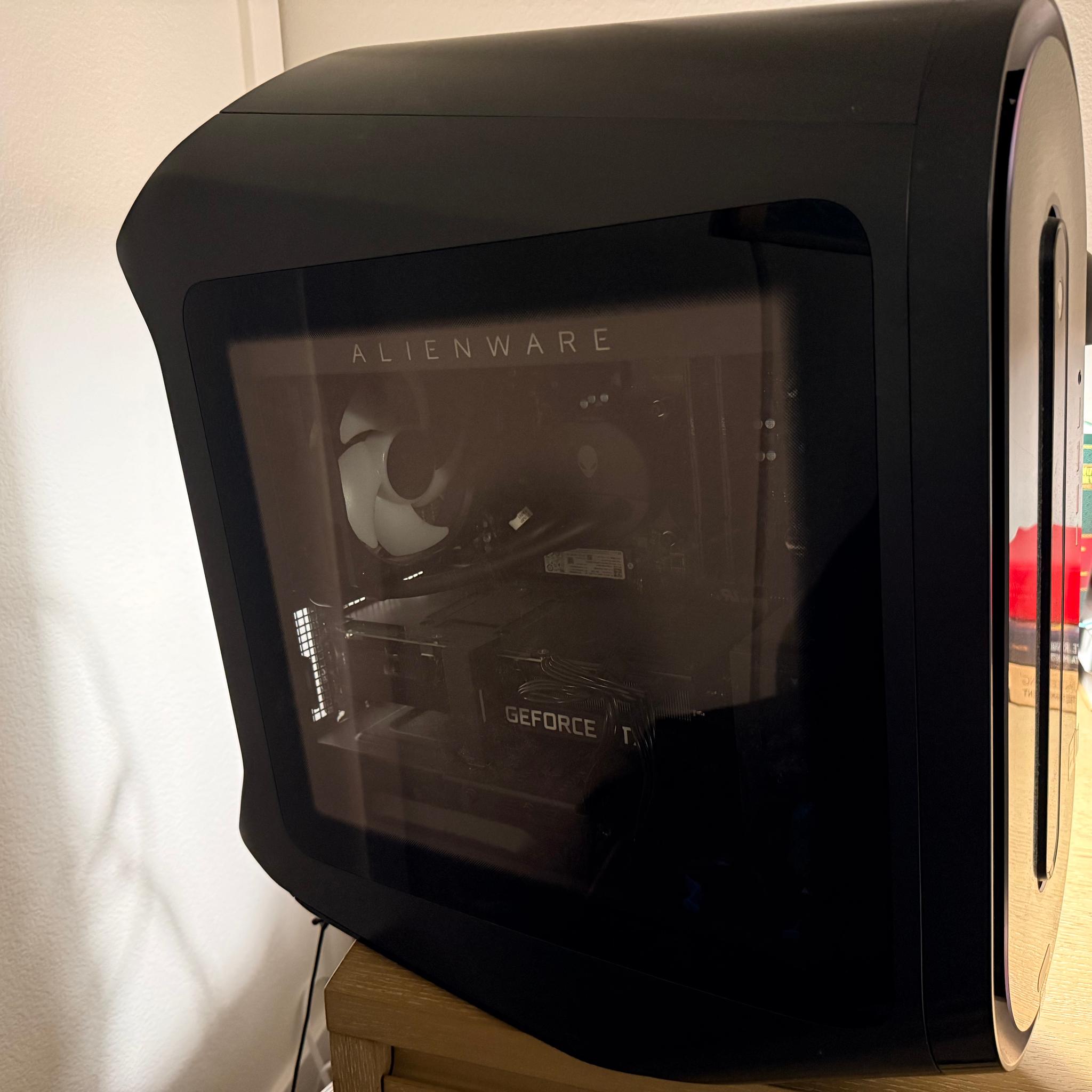 ALIENWARE AURORA RYZEN R14