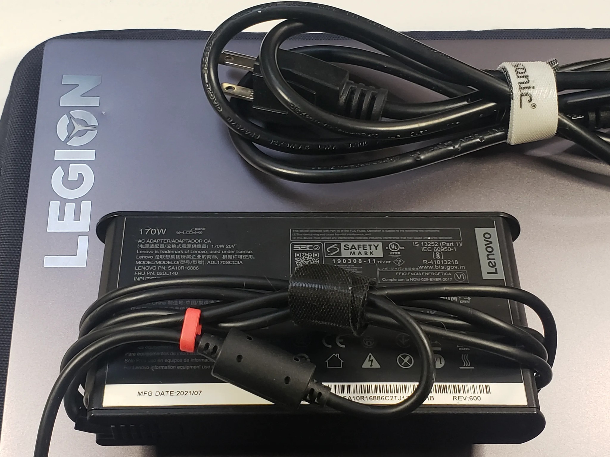 Lenovo Legion S7-15ACH6 | Ryzen 5800H, RTX 3060, 16GB RAM, 512GB NVMe, 1440p 165Hz, Windows 11