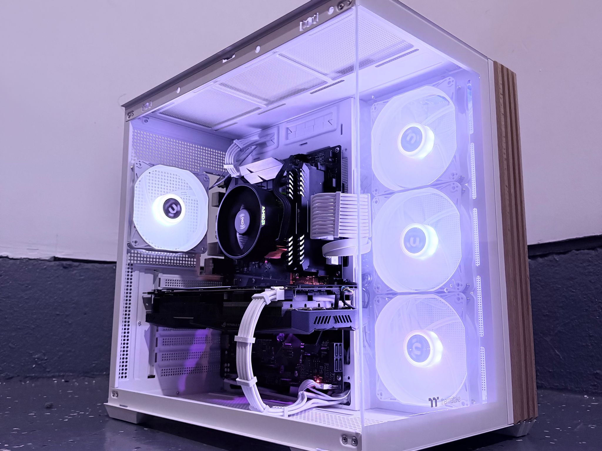 🌸"Frostwood"🌈 | 1080p Gaming | GTX 1070 Ti 8GB | Ryzen 7 1700 | 16GB Ram | 1.12TB Storage