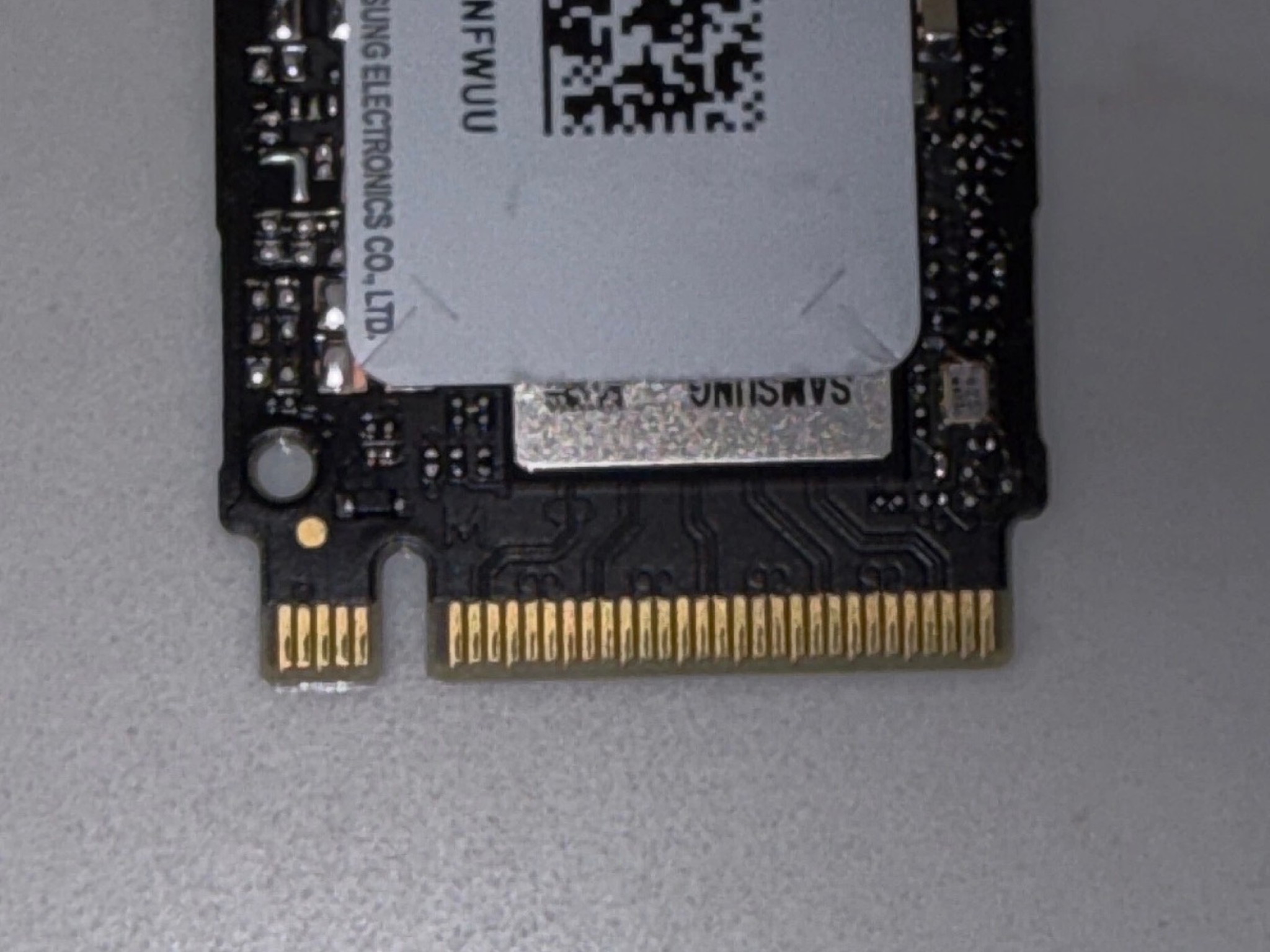 Samsung PM9C1b 512GB Internal SSD M.2 2280 (M.2) MZVL8512HFLU-00BTW