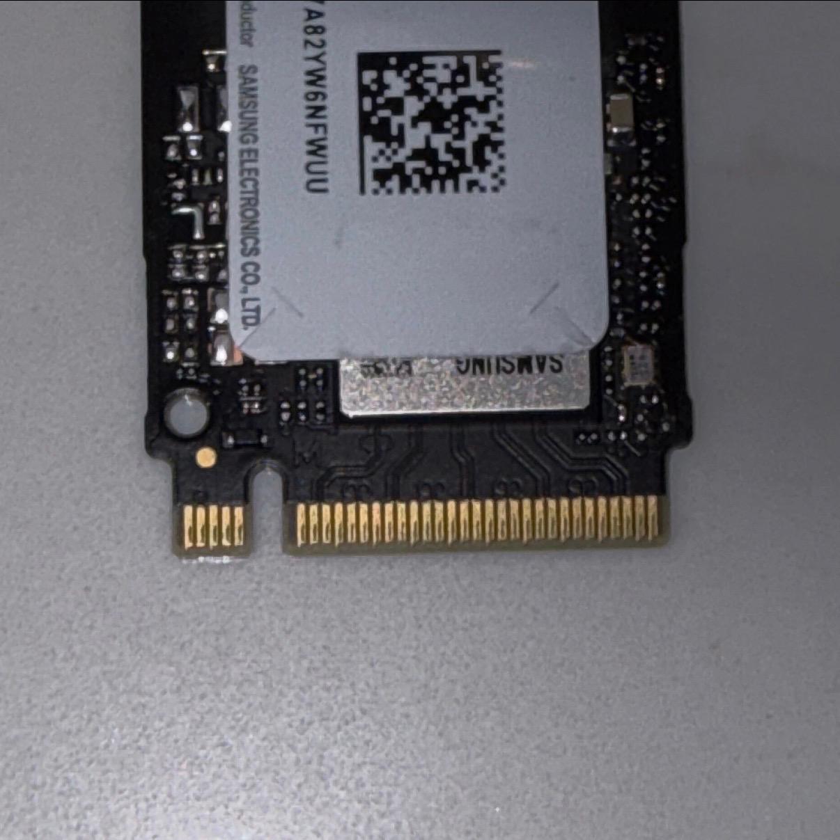 Samsung PM9C1b 512GB Internal SSD M.2 2280 (M.2) MZVL8512HFLU-00BTW