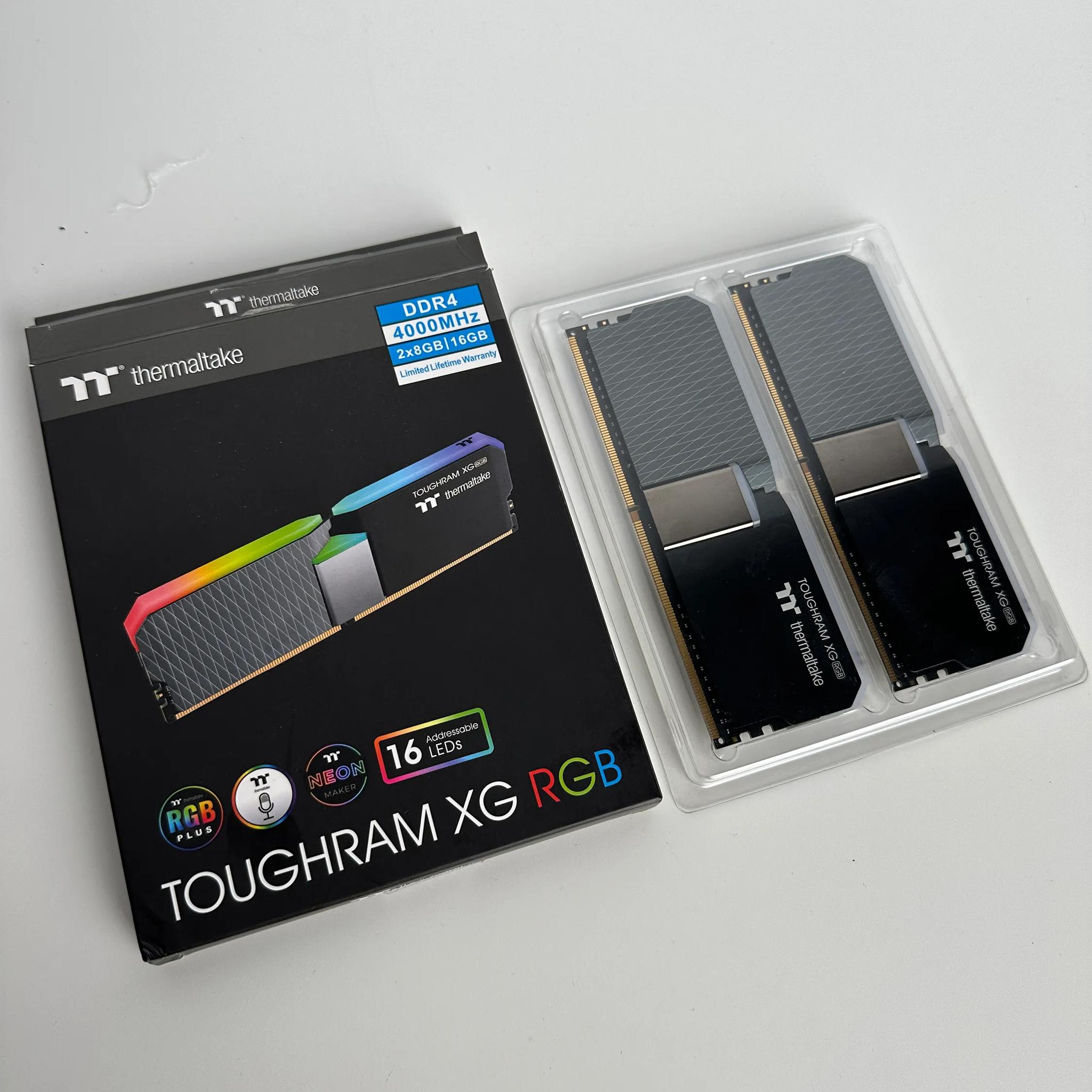 High Performance Thermaltake TOUGHRAM XG RGB DDR4 4000MHz CL19 2x8GB Ram