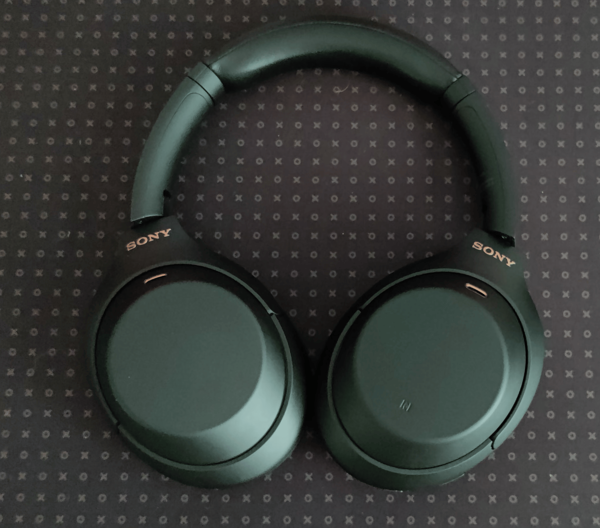 WH-1000XM4 Wireless Noise Cancelling Headphones - Good Condition