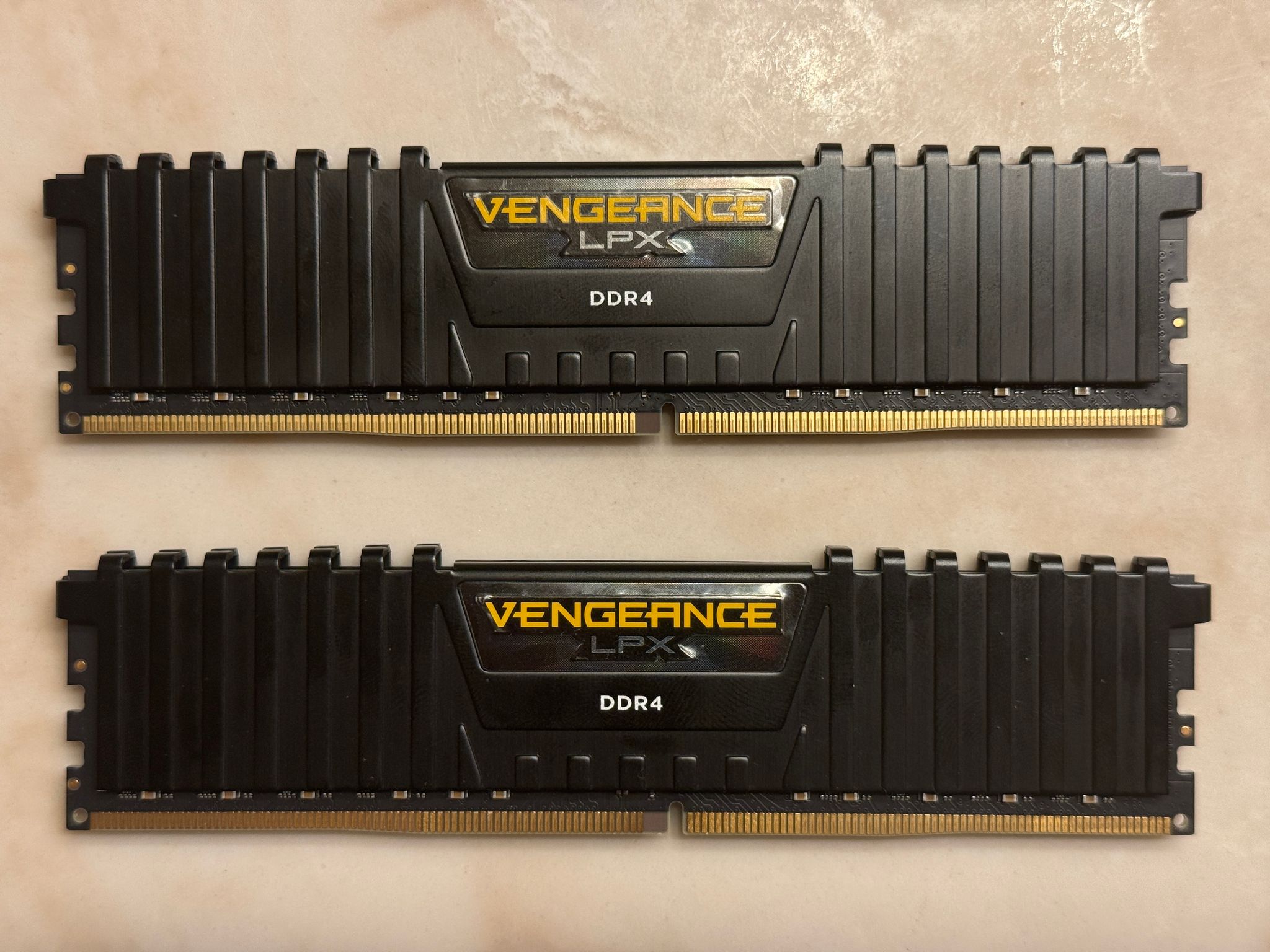 Used Corsair Vengeance LPX 32GB DDR4 3200 Memory Kit Excellent Condition