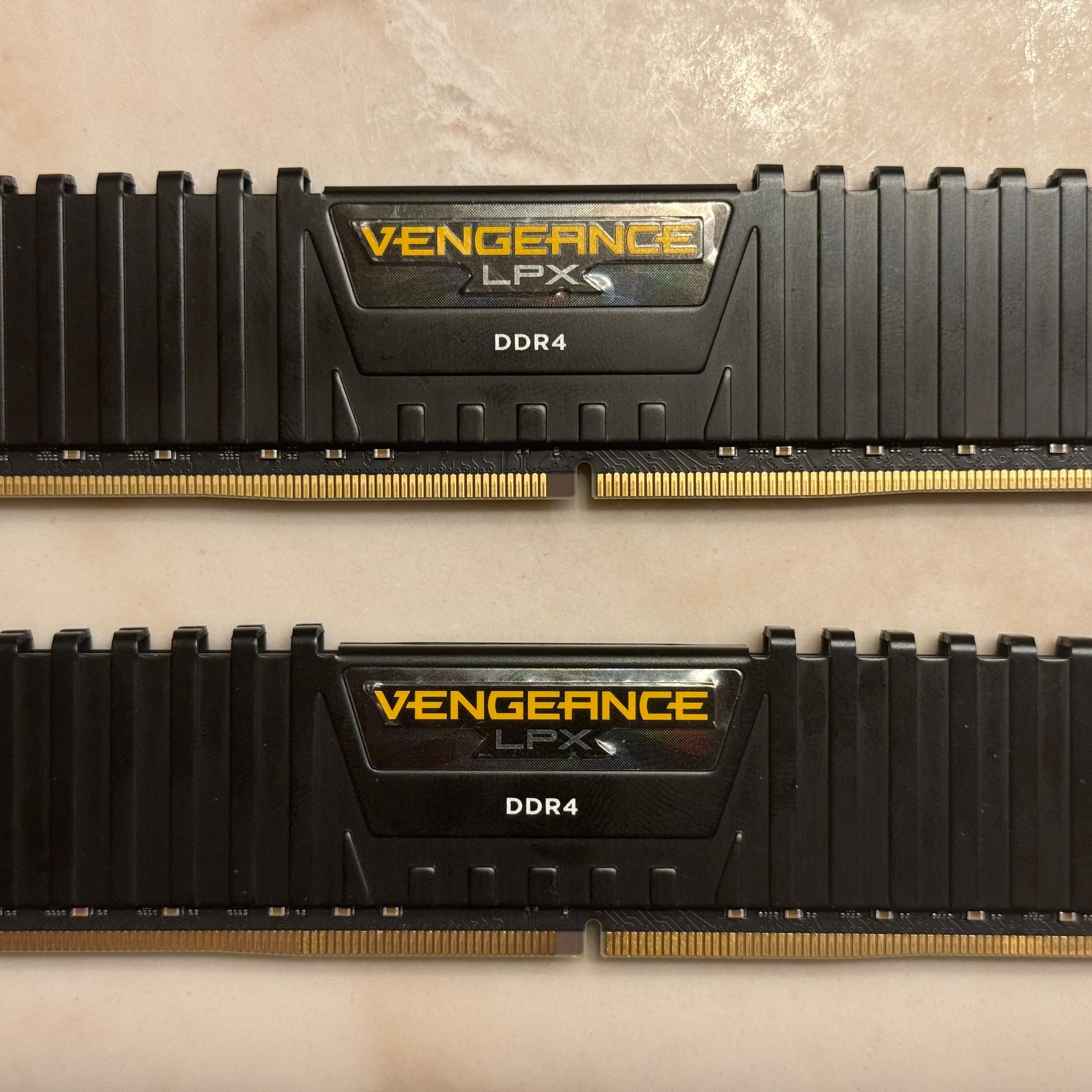 Used Corsair Vengeance LPX 32GB DDR4 3200 Memory Kit Excellent Condition