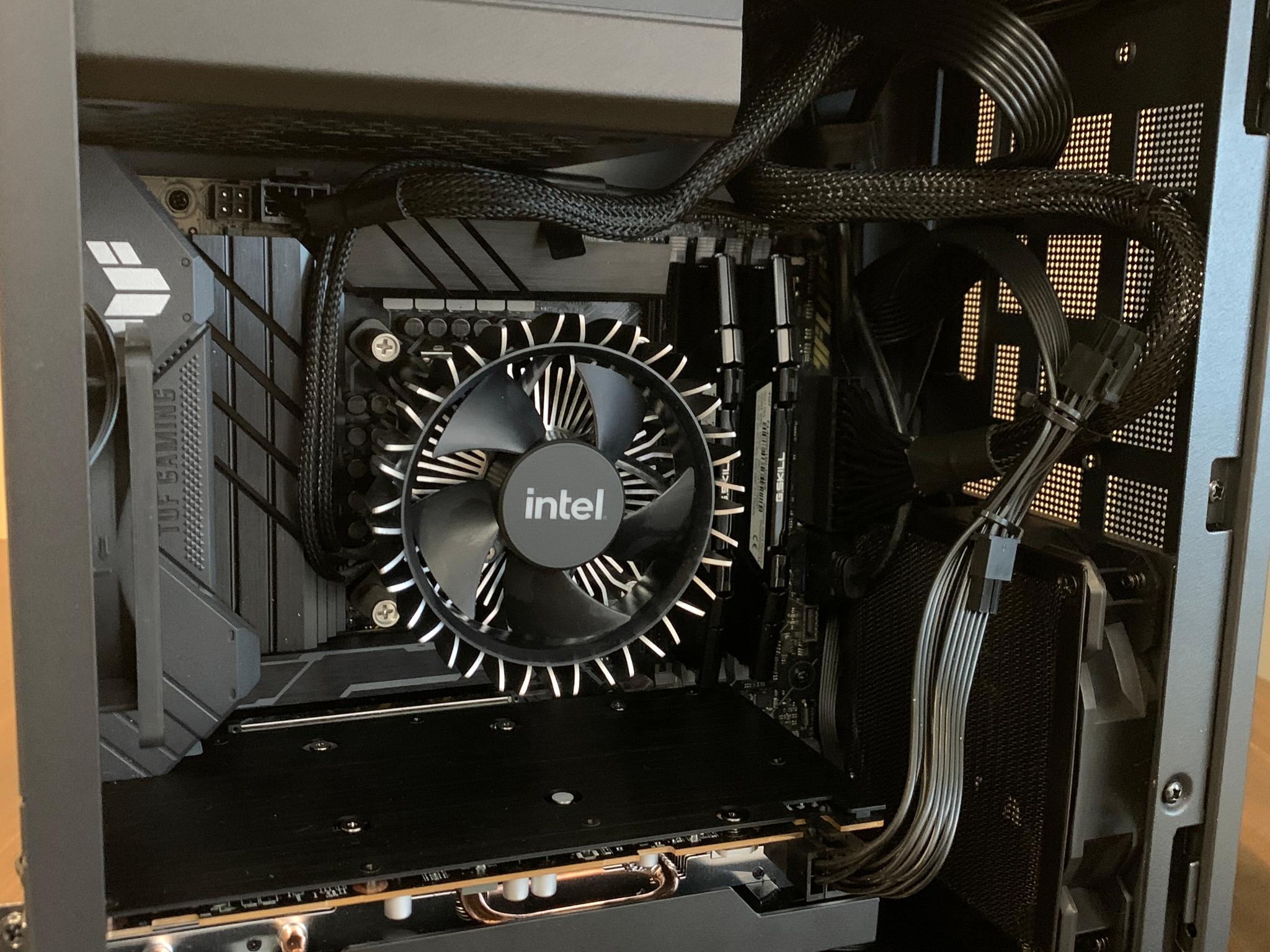 Intel Core i5-12400/RX 7600