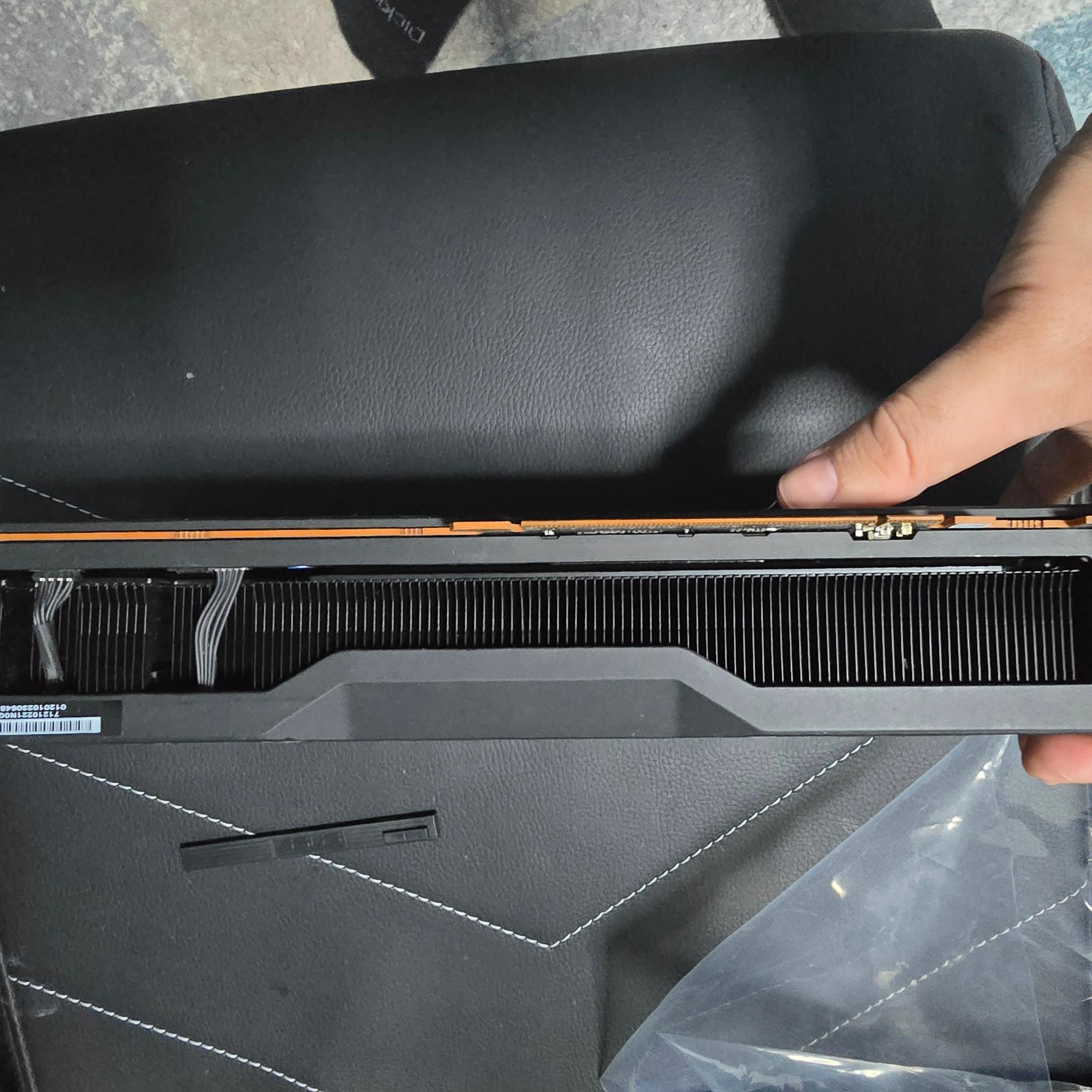 AMD RX 6900xt reference model