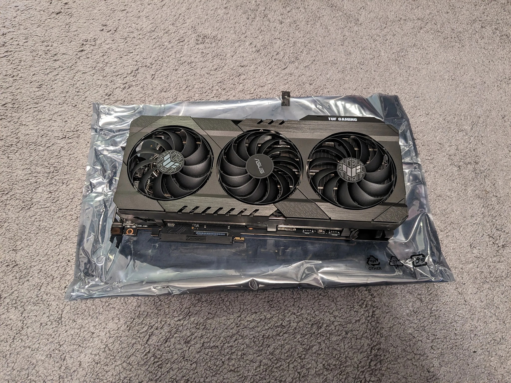 Asus TUF Radeon RX 6900 XT OC - AMD 6900XT GPU