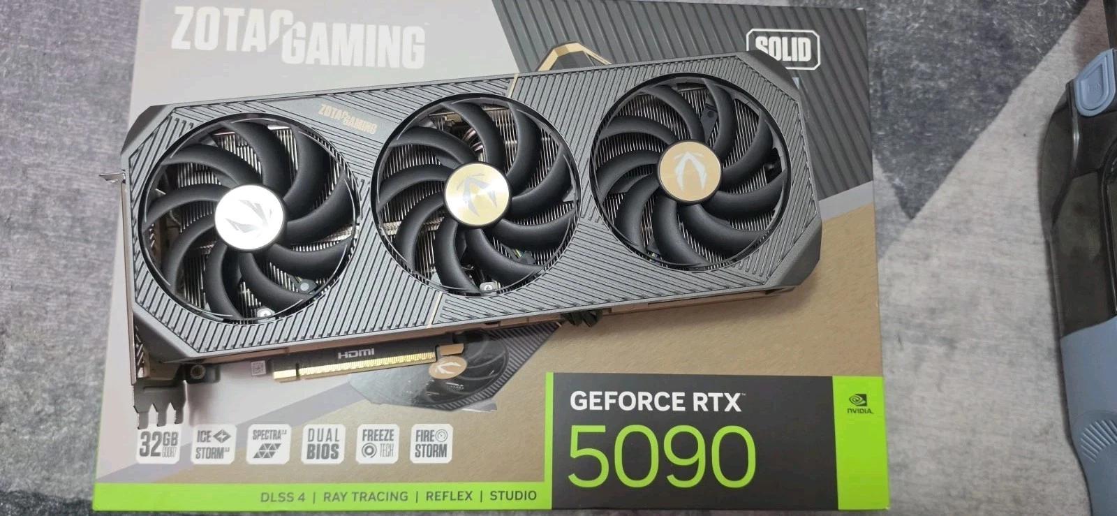 ZOTAC GAMING GeForce RTX 5090 SOLID OC
