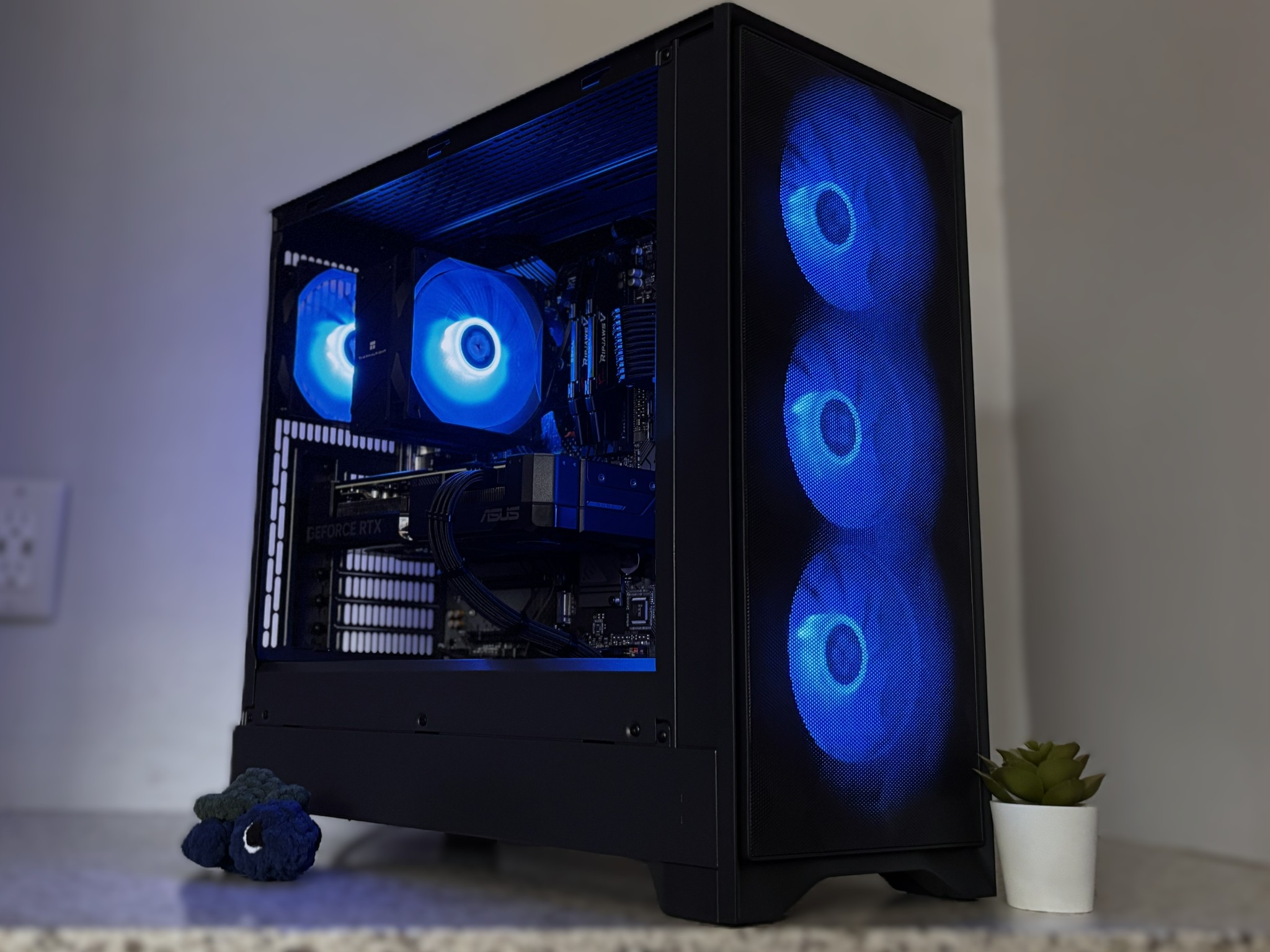 🖤⚡ RTX 4070 | Ryzen 9 3900X | 32GB RAM | 1TB SSD | WiFi