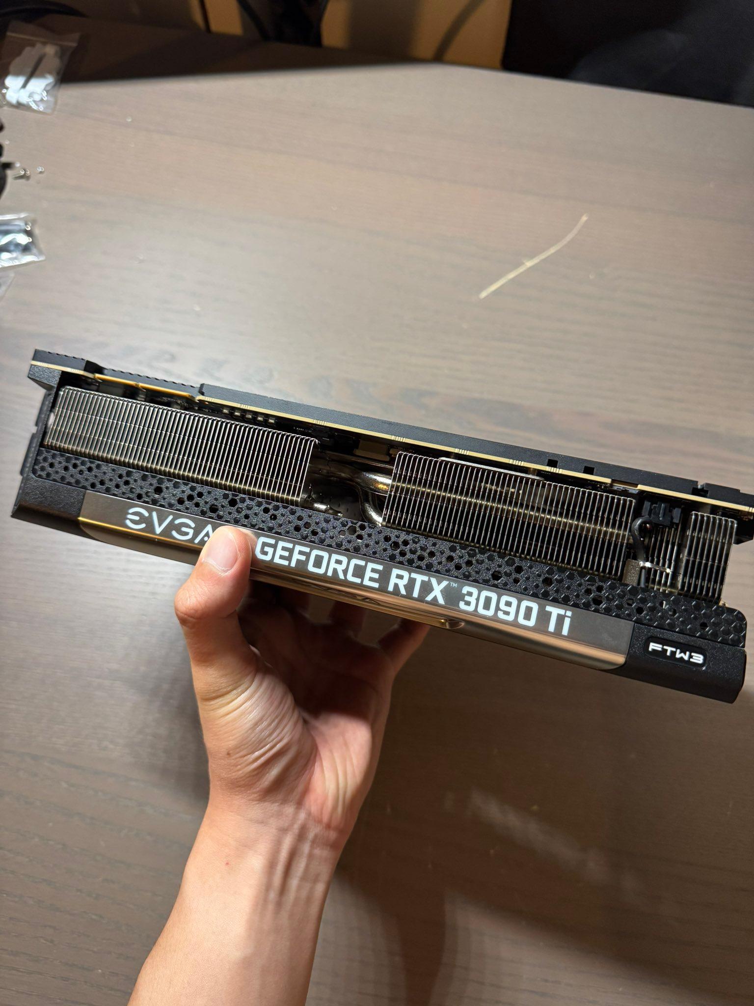 EVGA GeForce RTX 3090 Ti FTW3 ULTRA GAMING 24GB GDDR6X Graphics Card GPU Nvidia