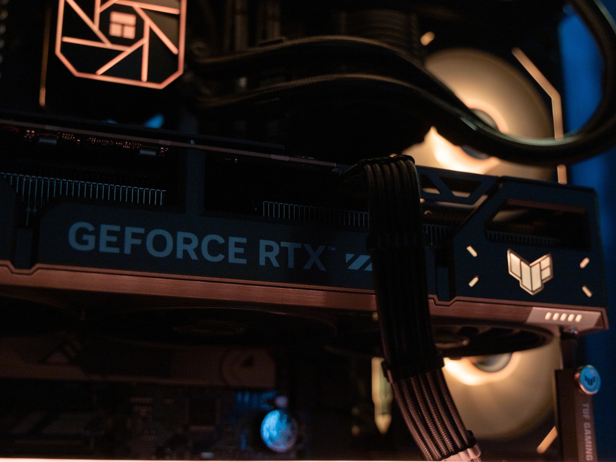🤖 Cyclone 2.0 🤖 RTX 5070 / AMD R7 9700X / 2TB NVME / 32GB DDR5 RAM / 240 AIO / Windows 11 Pro