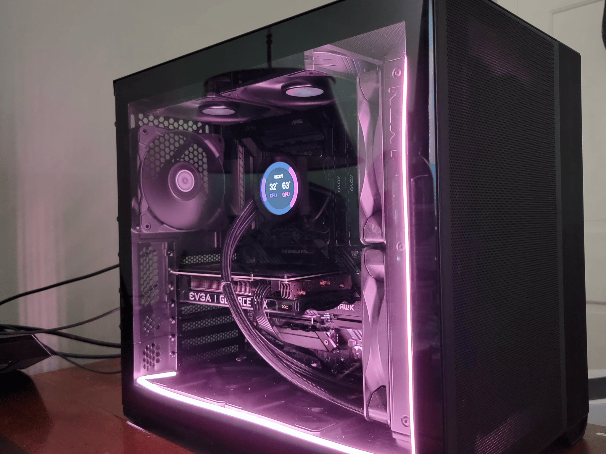 Intel i9 10900kf - EVGA 3060 XC - Lian LI 011 Air mini