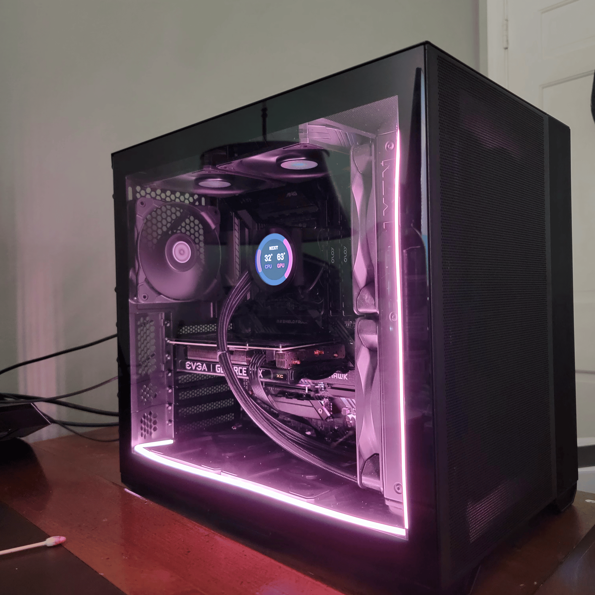 Intel i9 10900kf - EVGA 3060 XC - Lian LI 011 Air mini