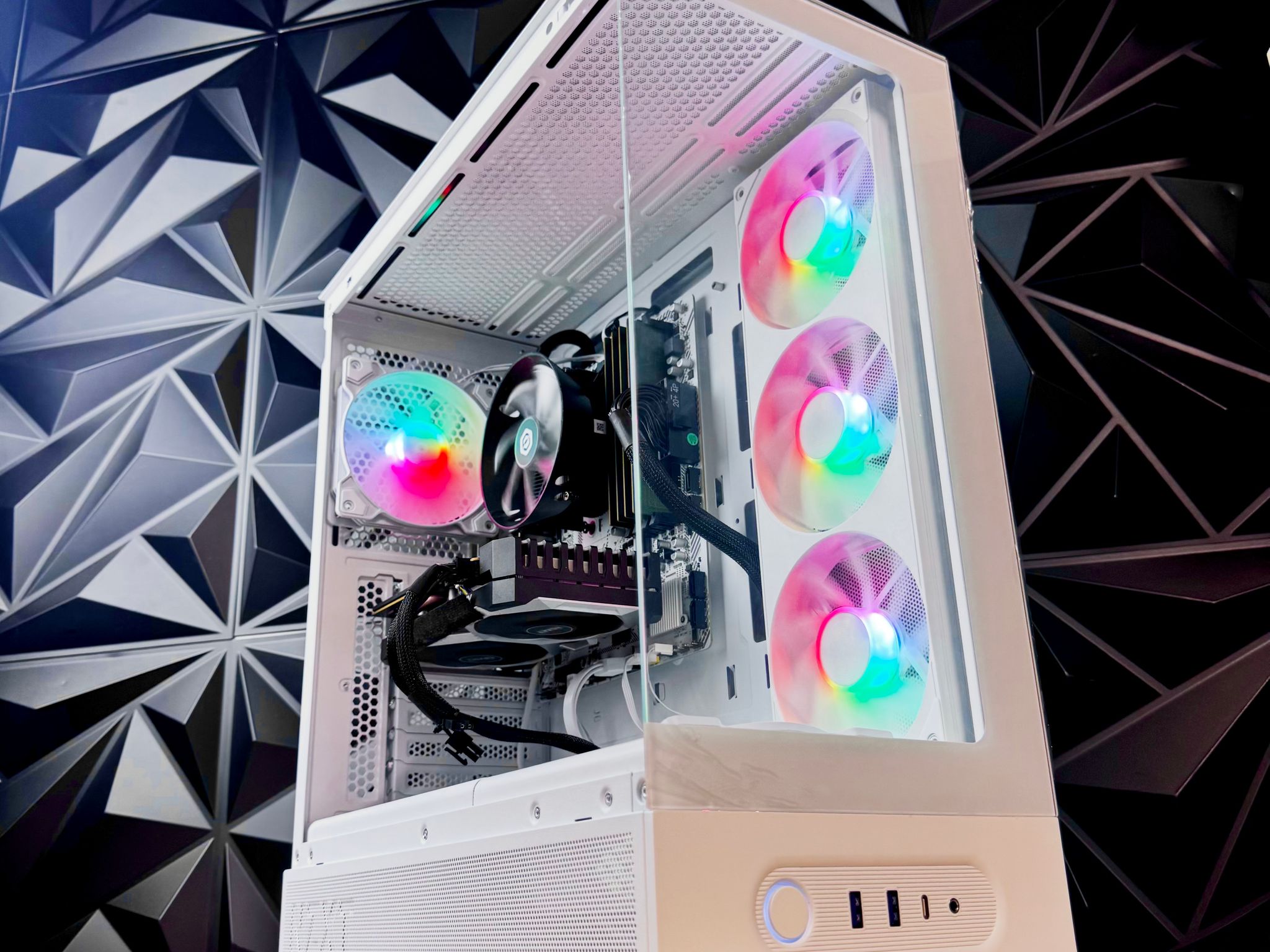 Nvidia RTX 4060 | Intel core i7 4.2GHZ | 32GB RAM |500GB SSD| Wi-Fi/BT | Win 11 Custom Gaming PC