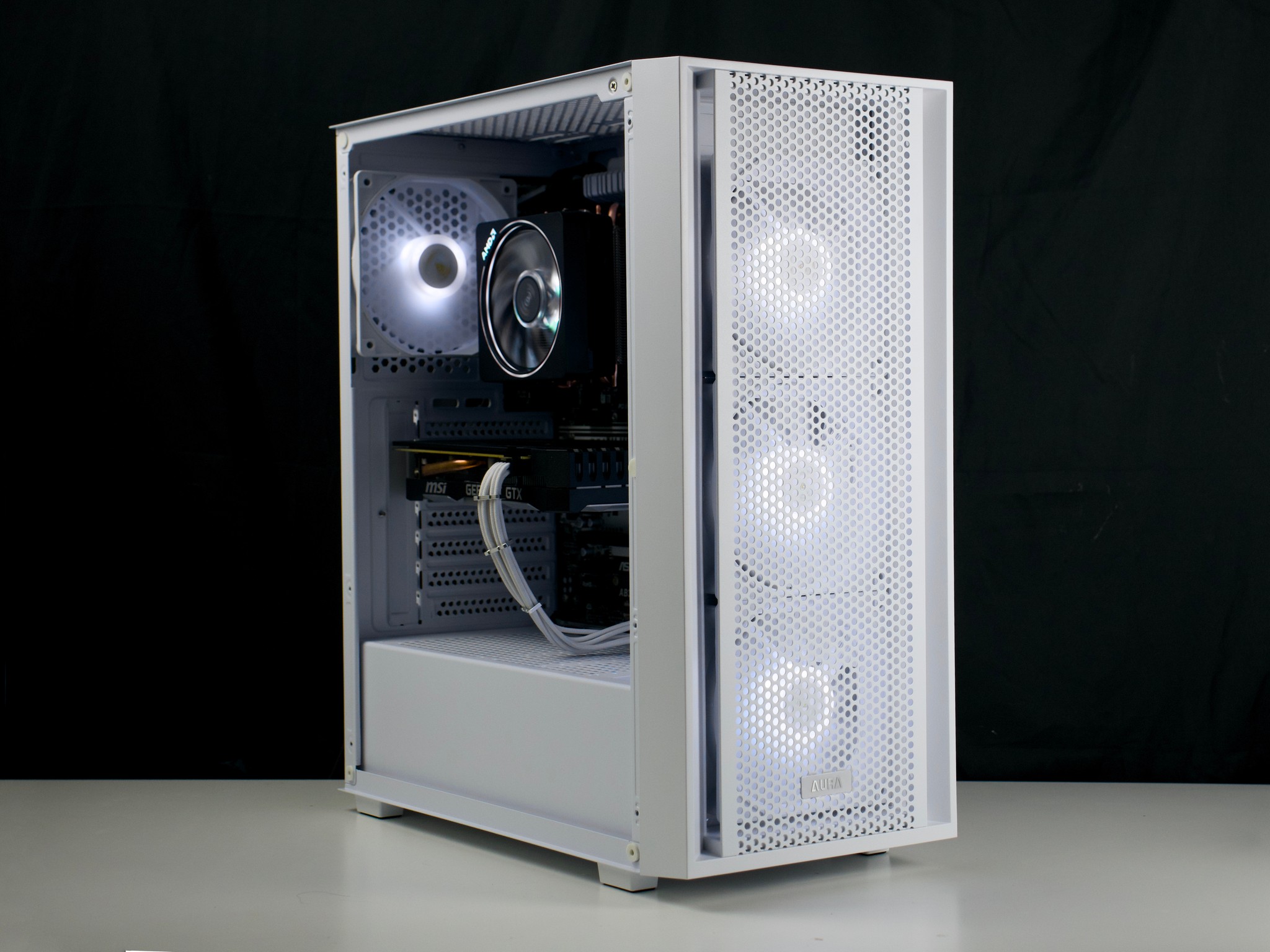 【専用】 白ゲーミングPC/i5 8400/GTX1660ti 🧊❄️🧊 White Gaming PC – GTX 1660 TI, Ryzen 5 2600, 16GB RAM