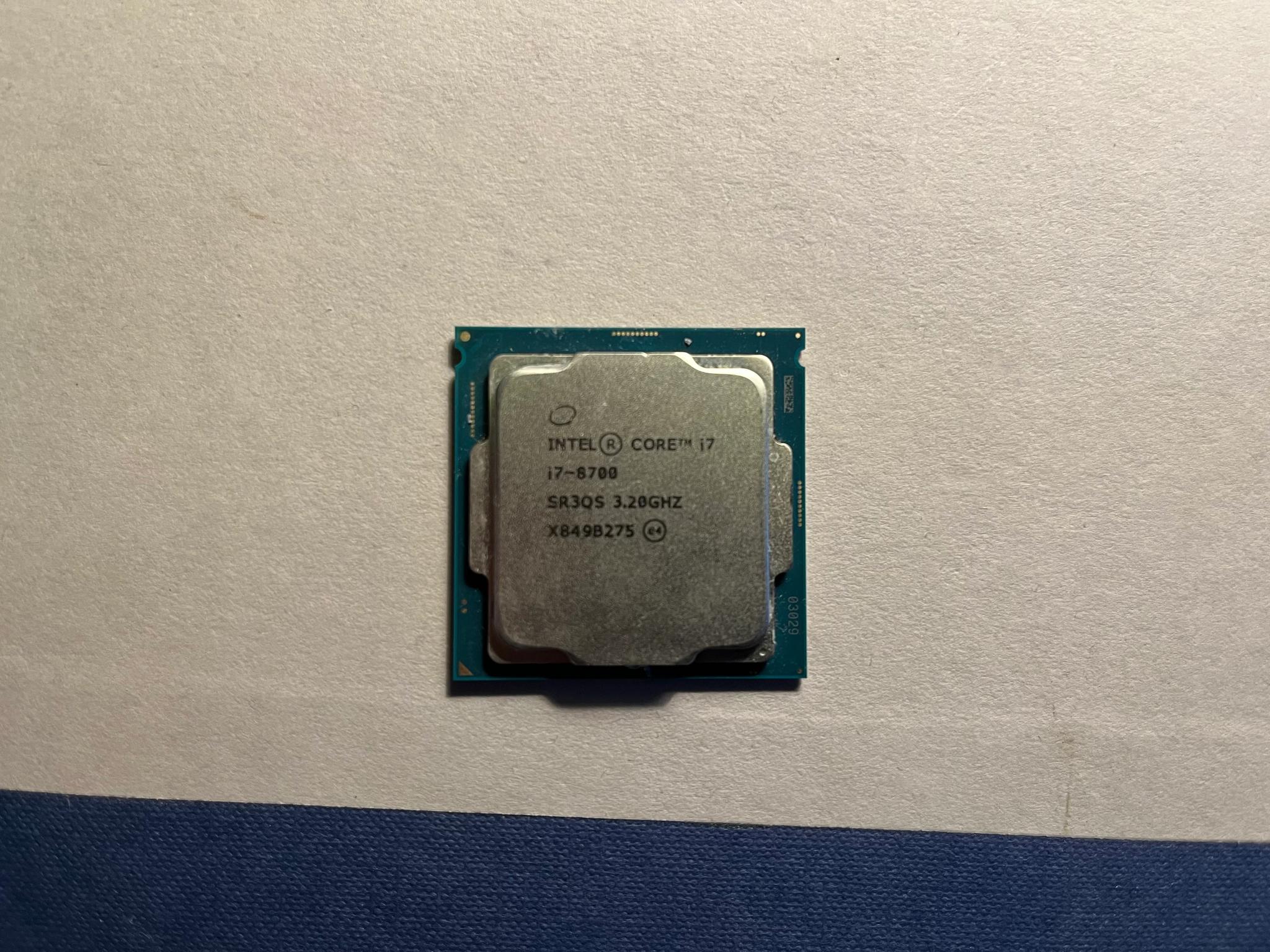 Intel Core i7-8700 CPU (3.2 Ghz)