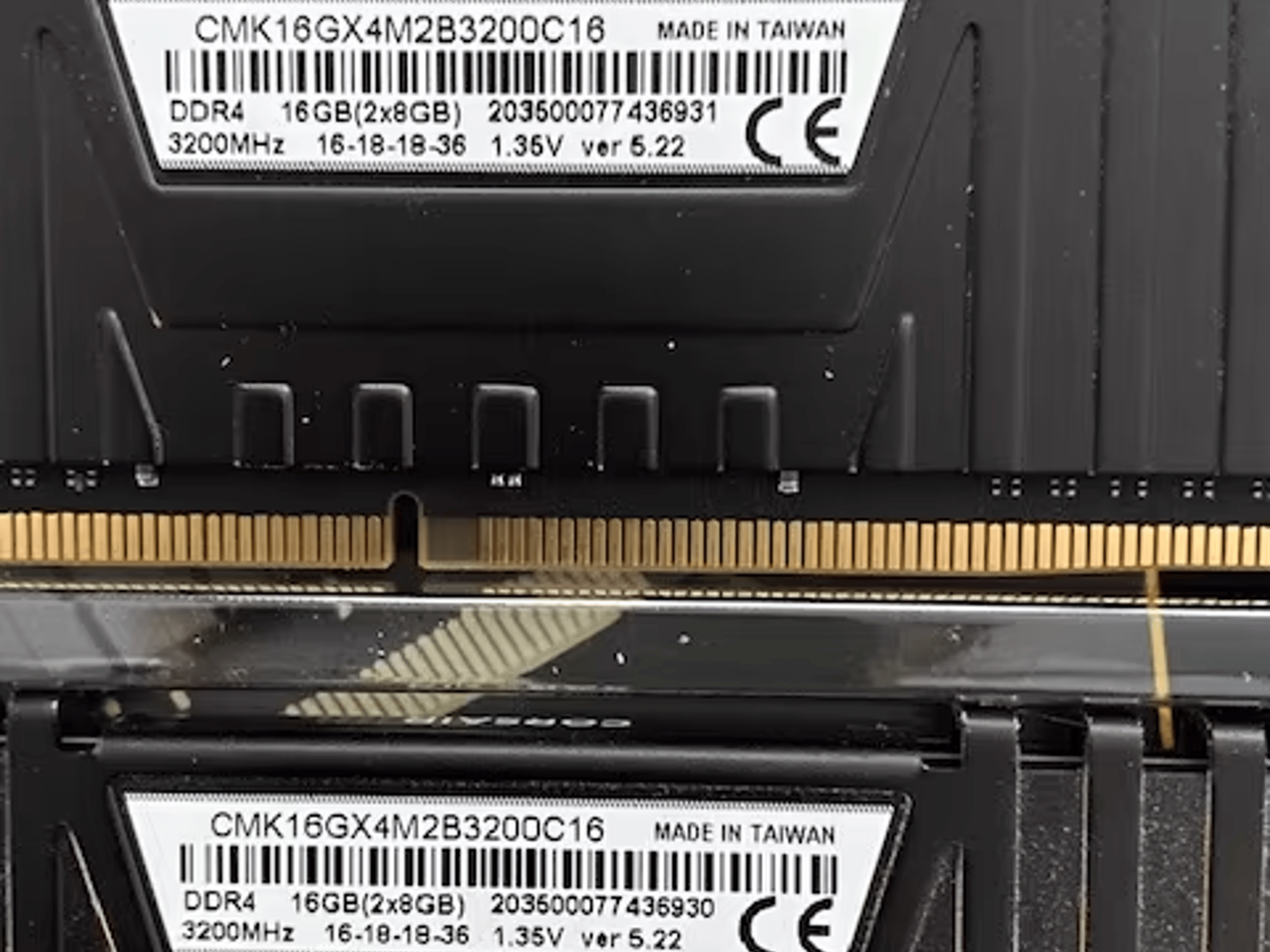 Corsair LPX DDR4 3200 16 GB 6 months of use