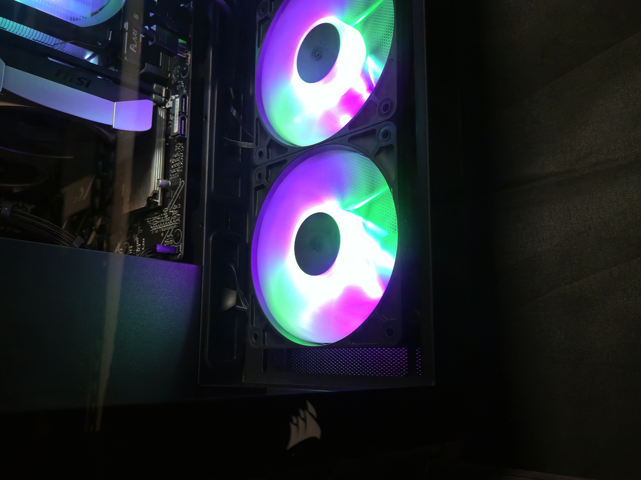 Ryzen 5 9600X - RTX 5060 Ti 8GB - 32GB DDR5 6000 - 1TB Gen4 NVMe - Corsair 3500X - Custom